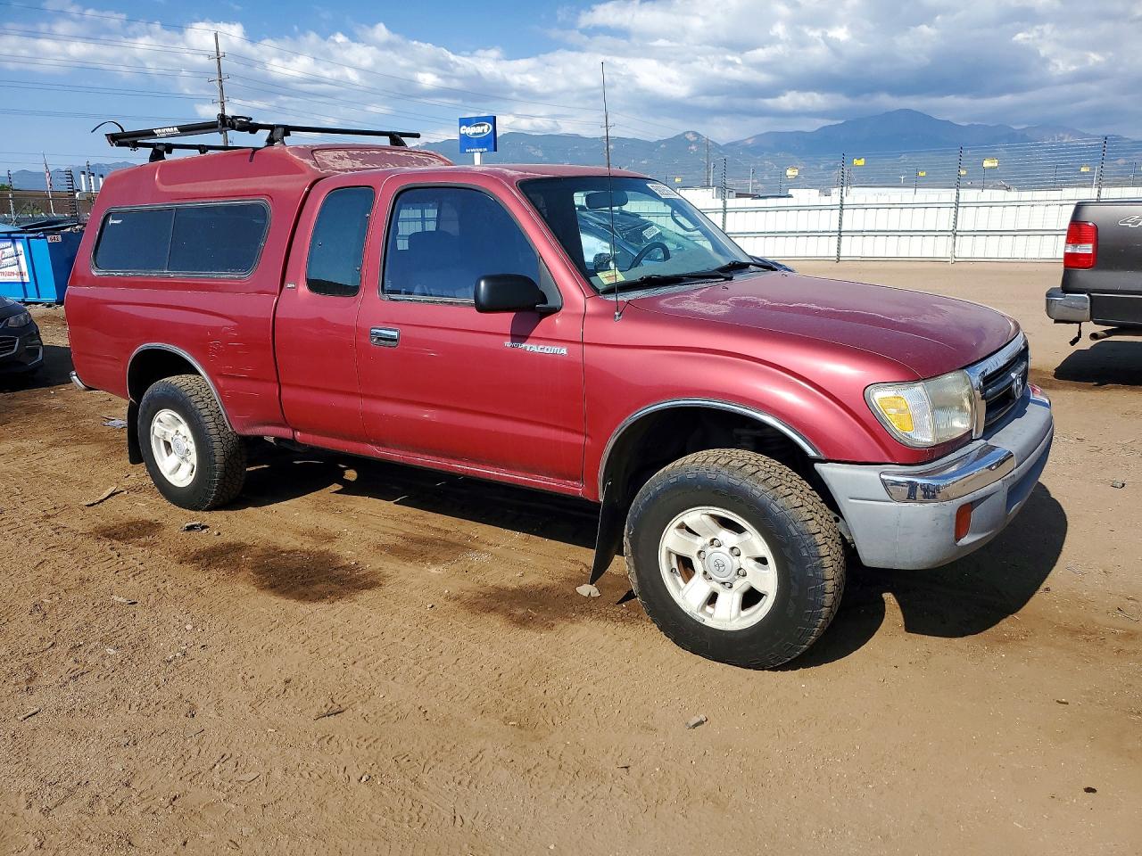 1998 Toyota Tacoma Xtracab Prerunner Red vin: 4TASM92N4WZ114030