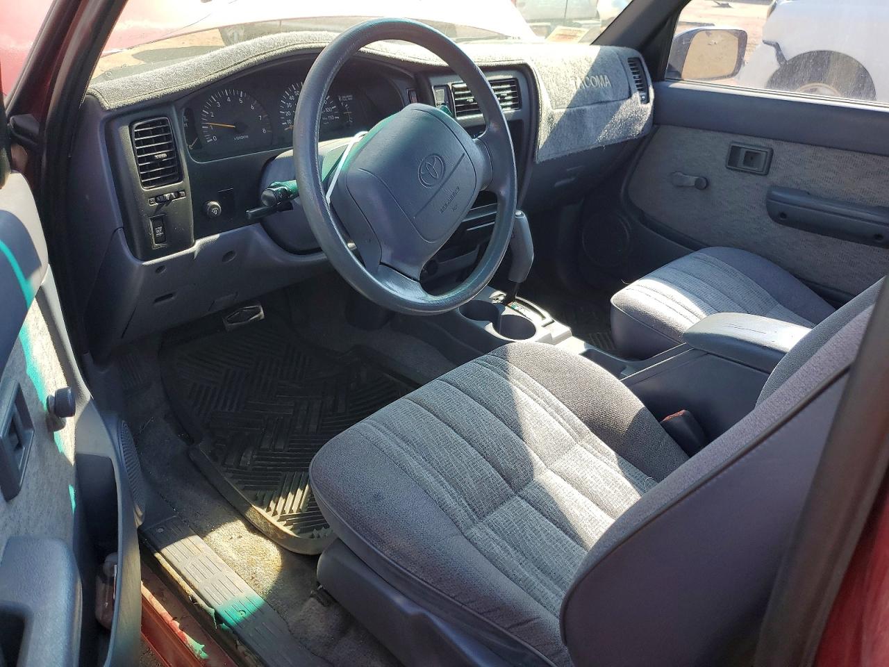 1998 Toyota Tacoma Xtracab Prerunner Red vin: 4TASM92N4WZ114030