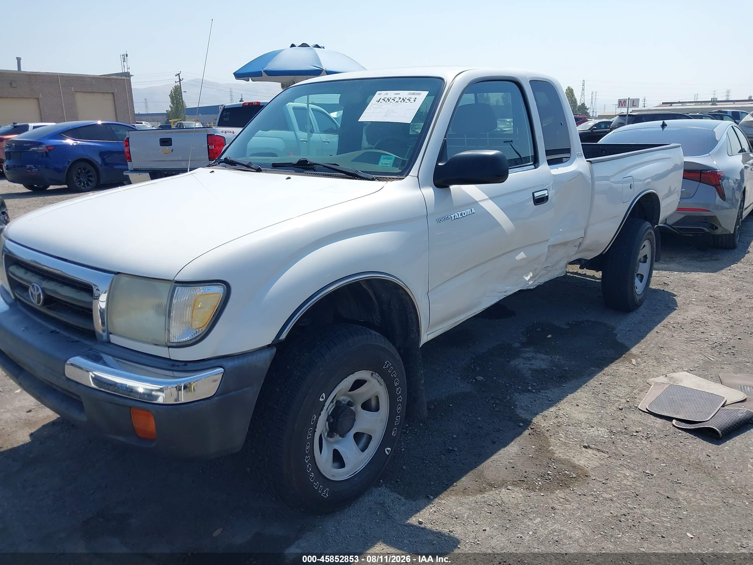2000 Toyota Tacoma Prerunner White vin: 4TASM92N6YZ600907