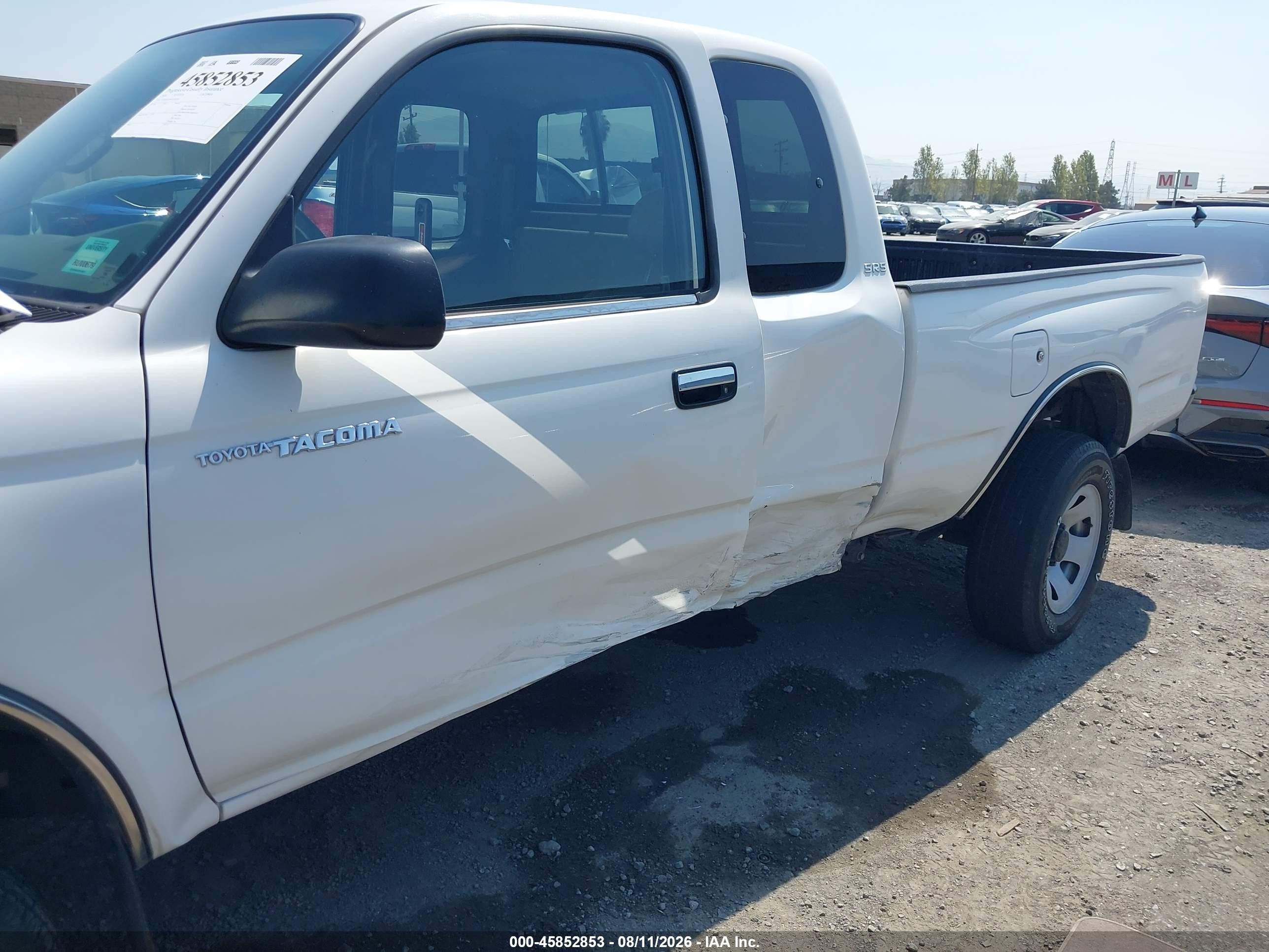 2000 Toyota Tacoma Prerunner White vin: 4TASM92N6YZ600907