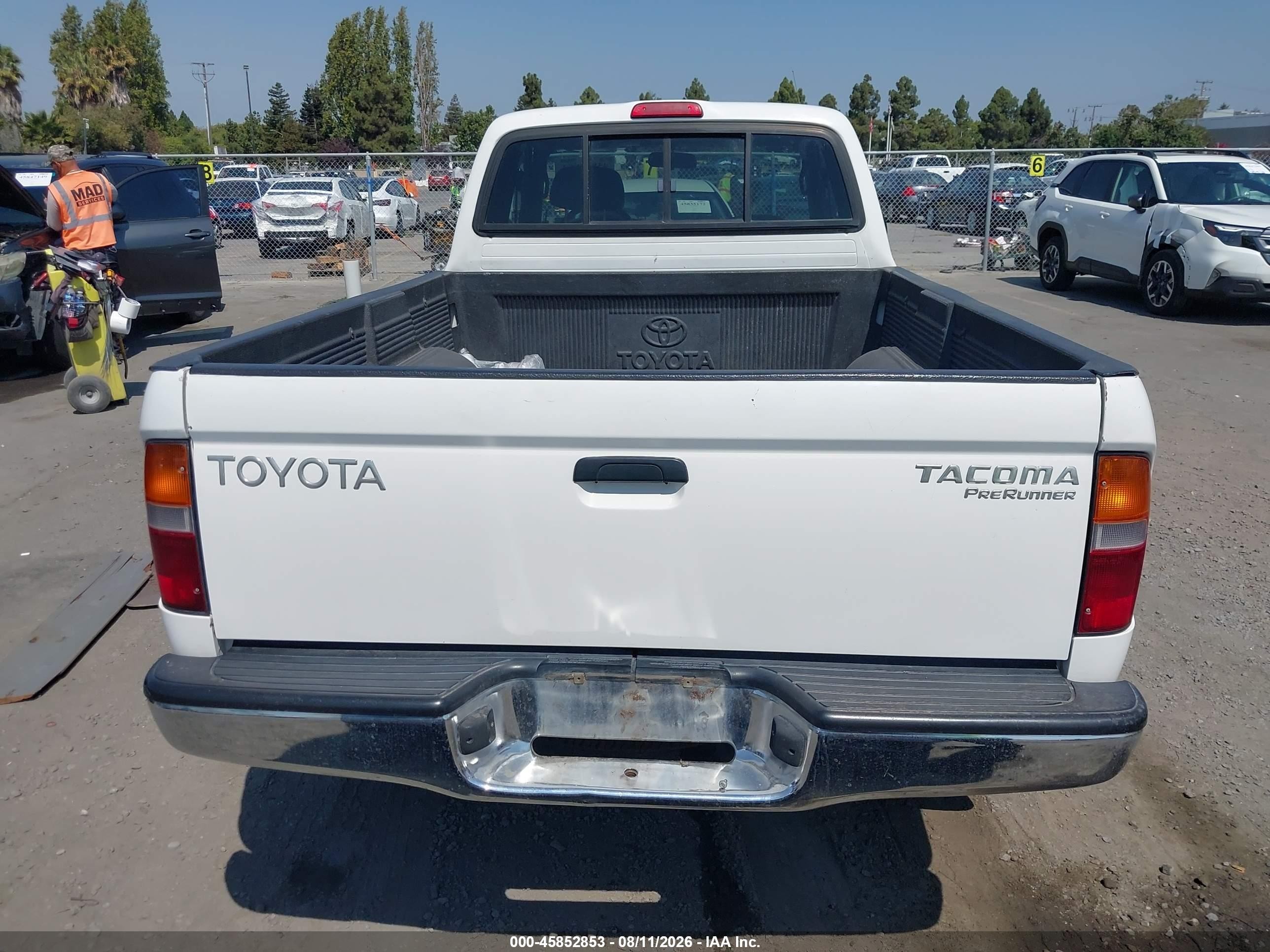 2000 Toyota Tacoma Prerunner White vin: 4TASM92N6YZ600907