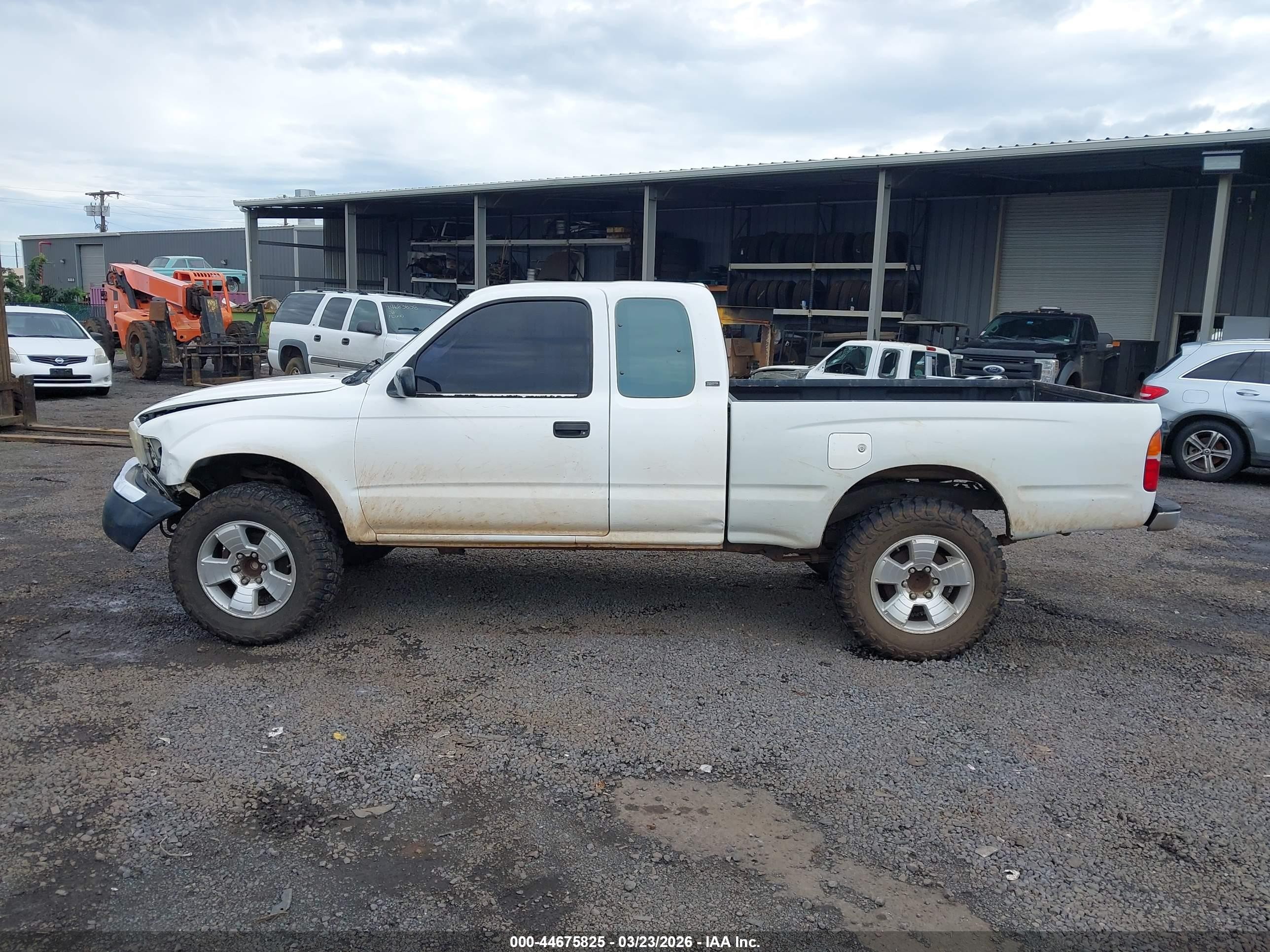 1998 Toyota Tacoma Prerunner White vin: 4TASM92NXWZ153690