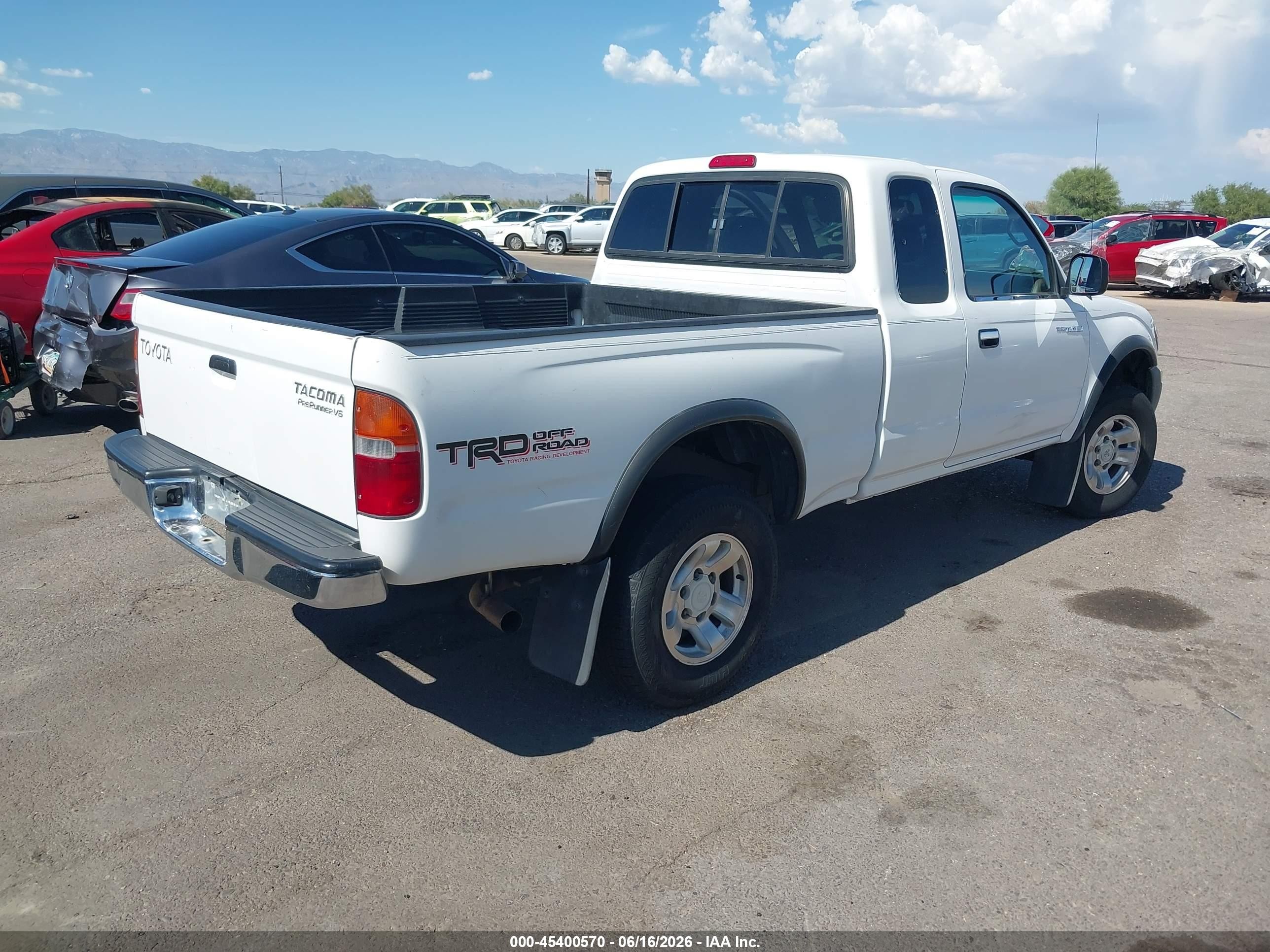 2000 Toyota Tacoma Prerunner V6 White vin: 4TASN92N0YZ644785