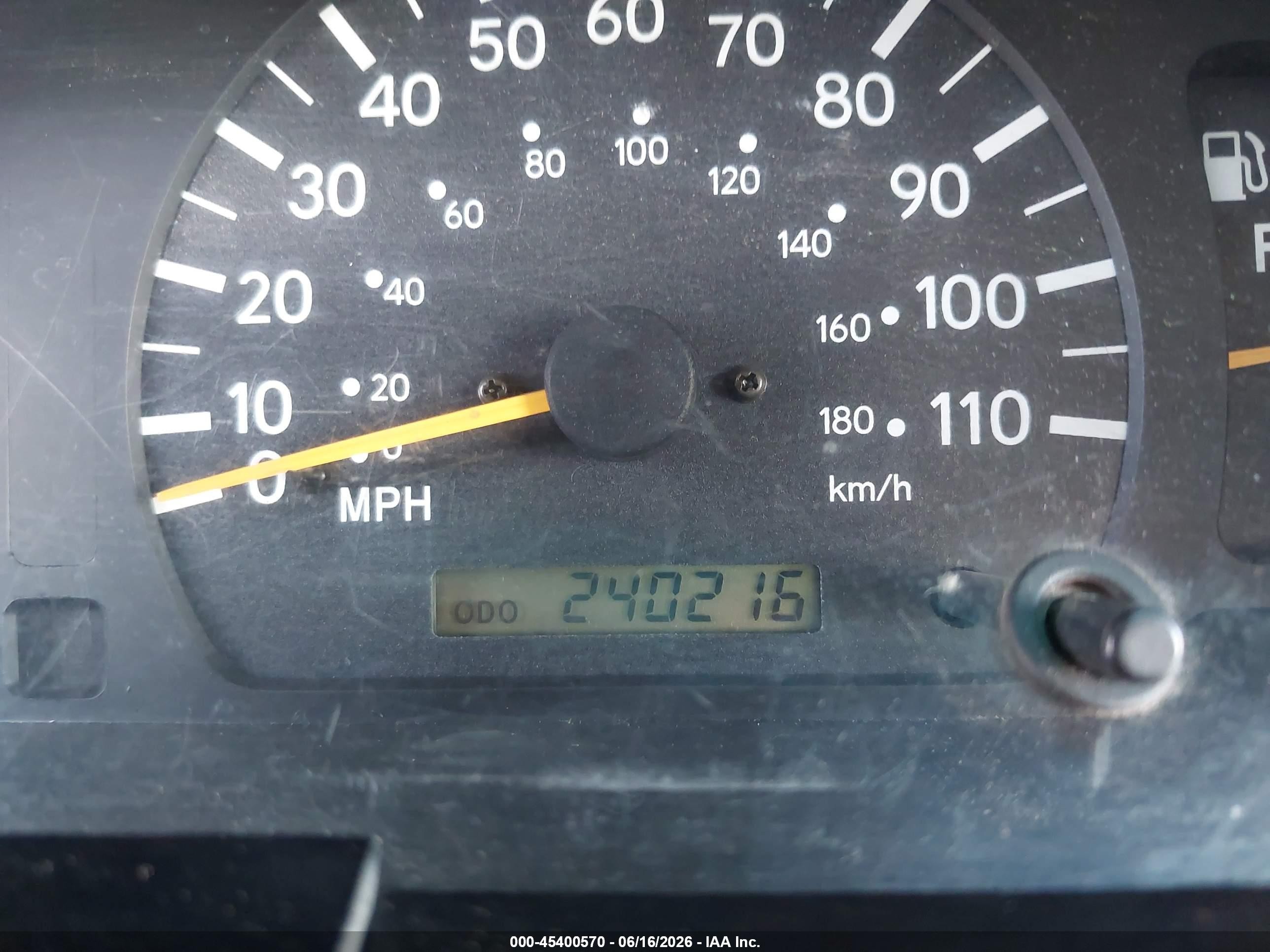 2000 Toyota Tacoma Prerunner V6 White vin: 4TASN92N0YZ644785