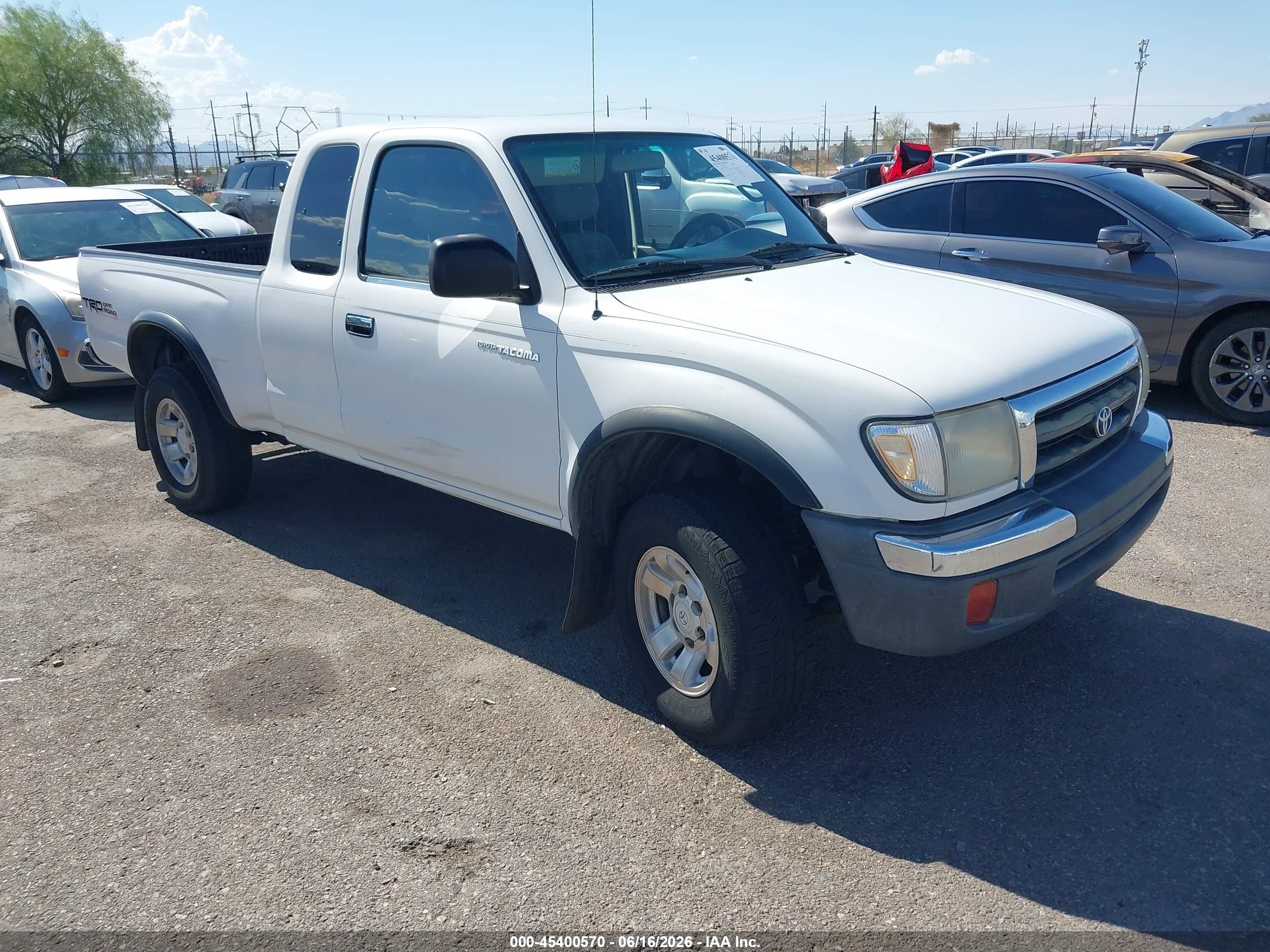 2000 Toyota Tacoma Prerunner V6 White vin: 4TASN92N0YZ644785