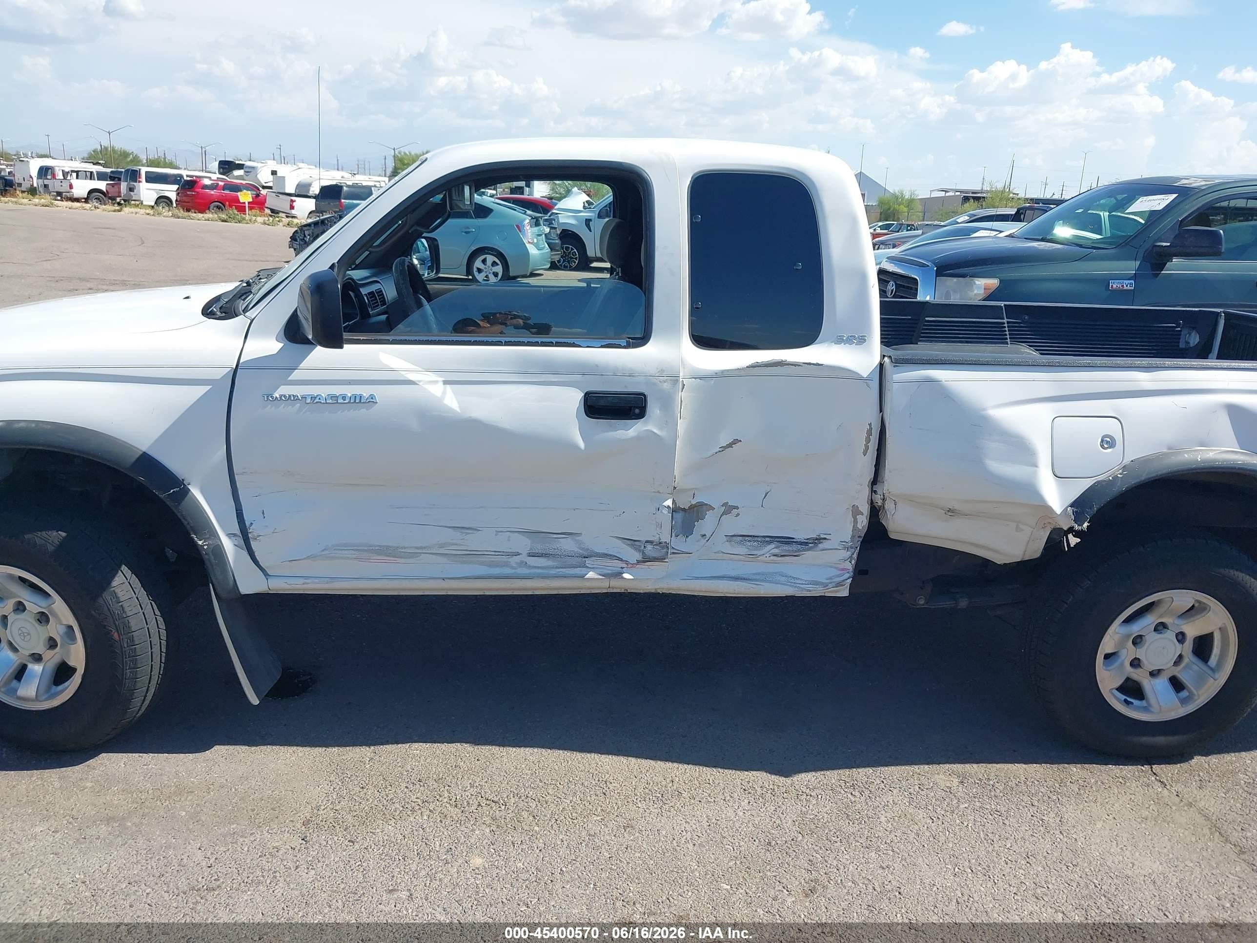 2000 Toyota Tacoma Prerunner V6 White vin: 4TASN92N0YZ644785