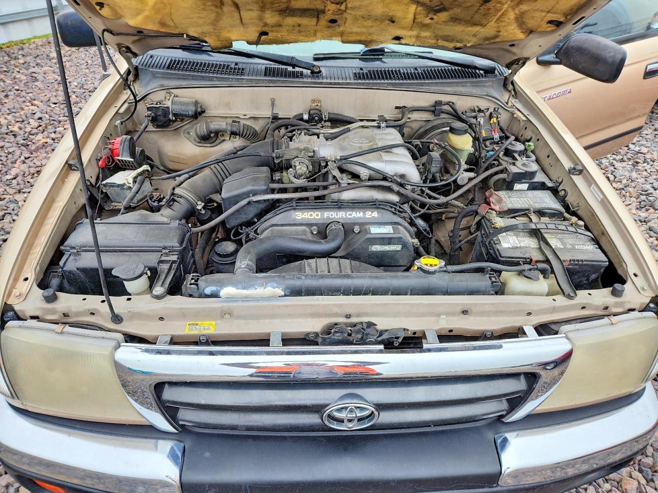 1999 Toyota Tacoma Xtracab Prerunner Gold vin: 4TASN92N2XZ548915