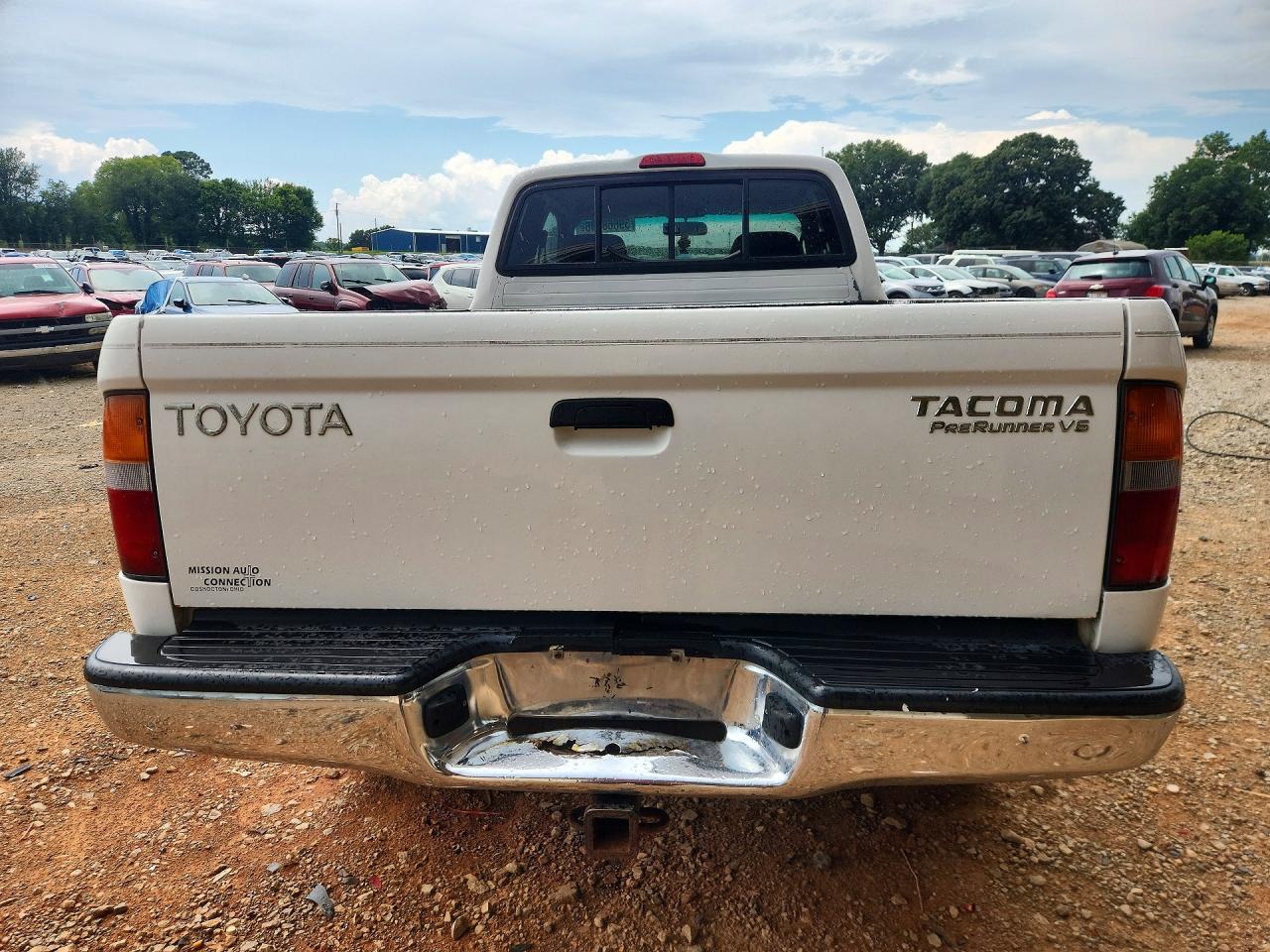 2000 Toyota Tacoma Xtracab Prerunner White vin: 4TASN92N3YZ578278