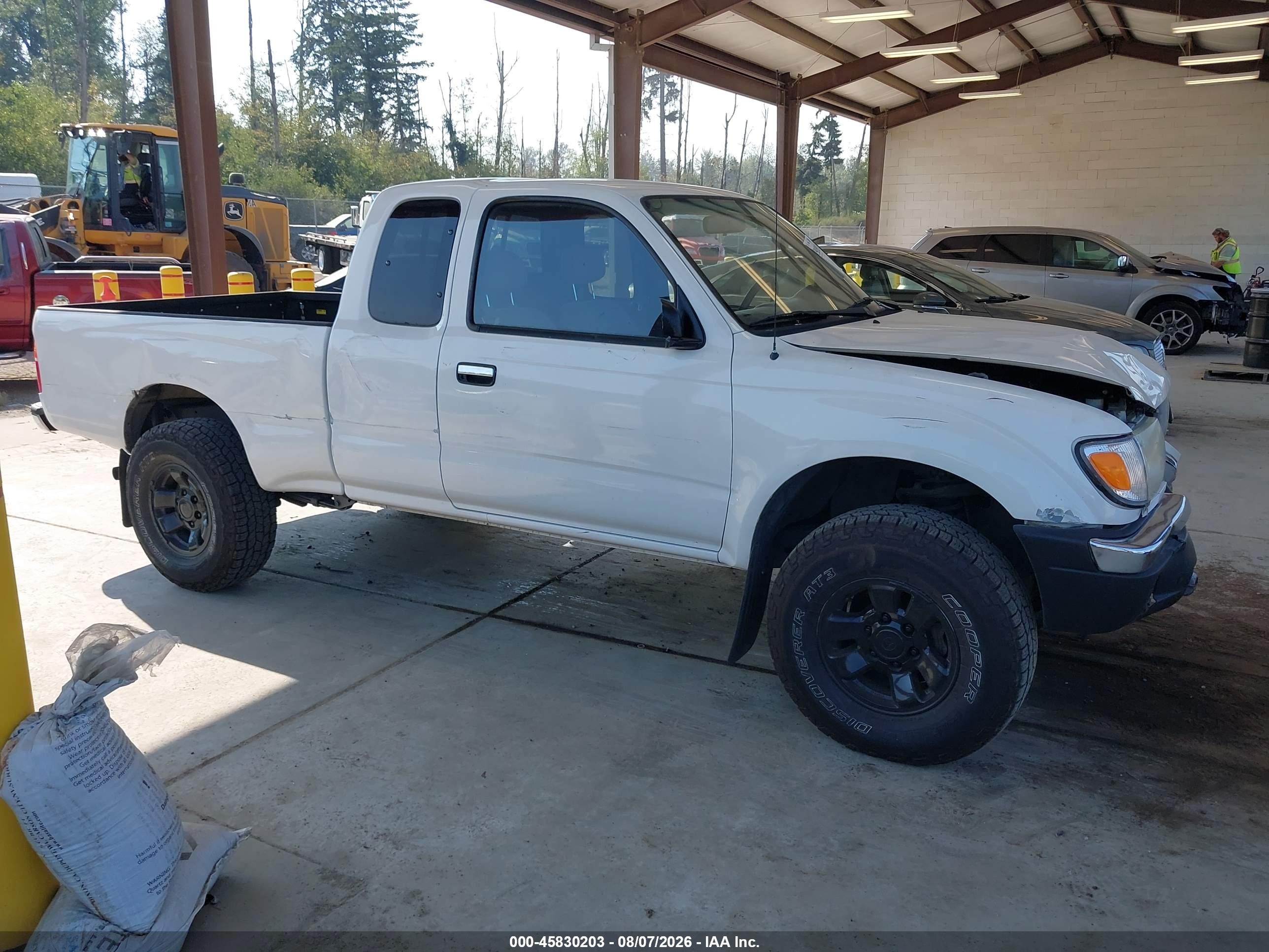 1999 Toyota Tacoma Prerunner V6 White vin: 4TASN92N4XZ560631