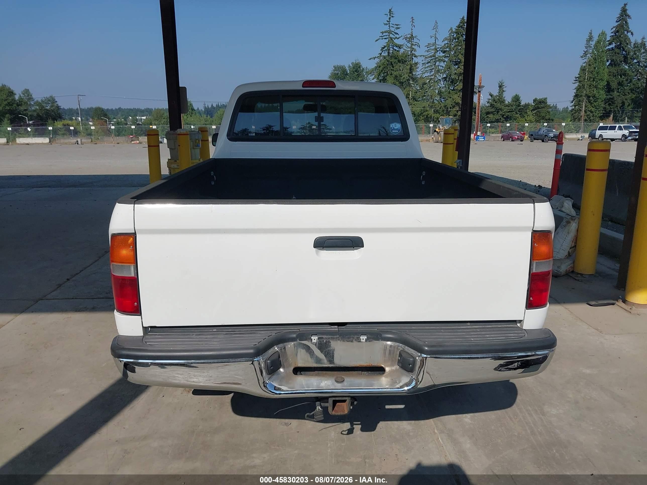 1999 Toyota Tacoma Prerunner V6 White vin: 4TASN92N4XZ560631