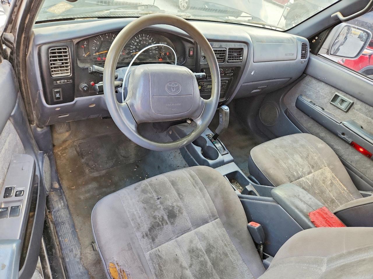 2000 Toyota Tacoma Xtracab Prerunner Black vin: 4TASN92N4YZ672783