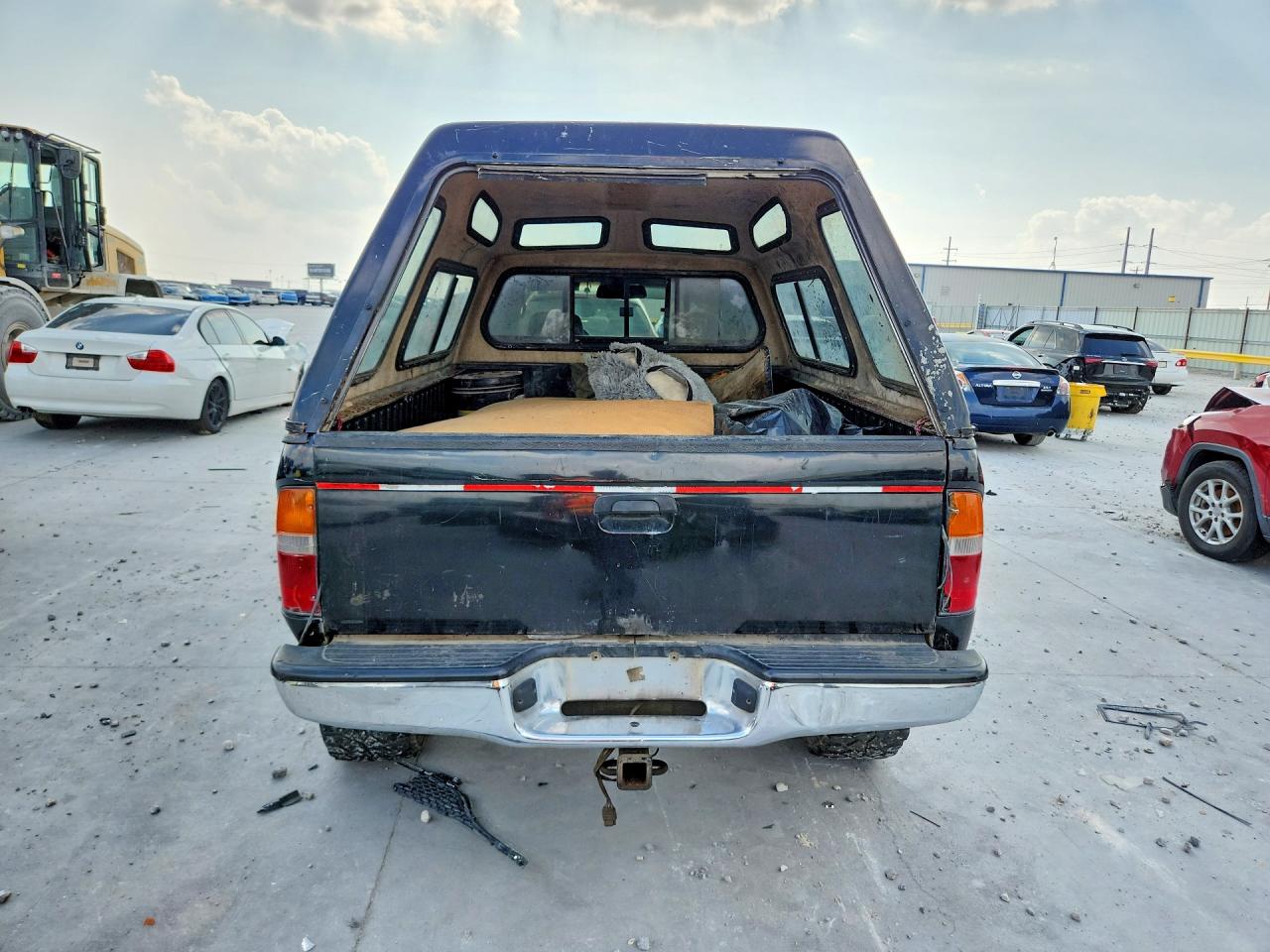 2000 Toyota Tacoma Xtracab Prerunner Black vin: 4TASN92N4YZ672783