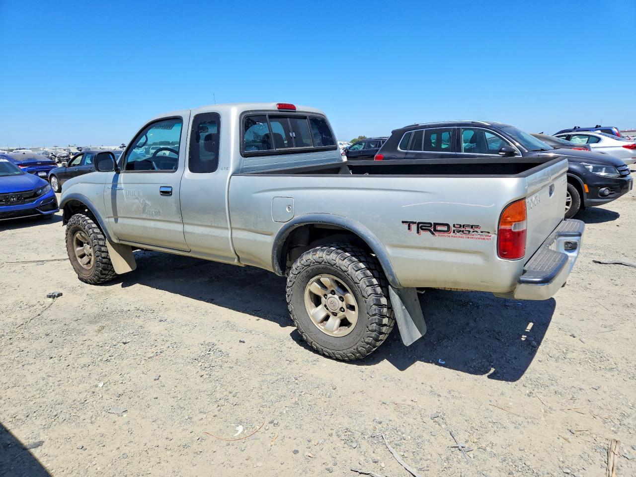 2000 Toyota Tacoma Xtracab Prerunner Silver vin: 4TASN92N7YZ617700