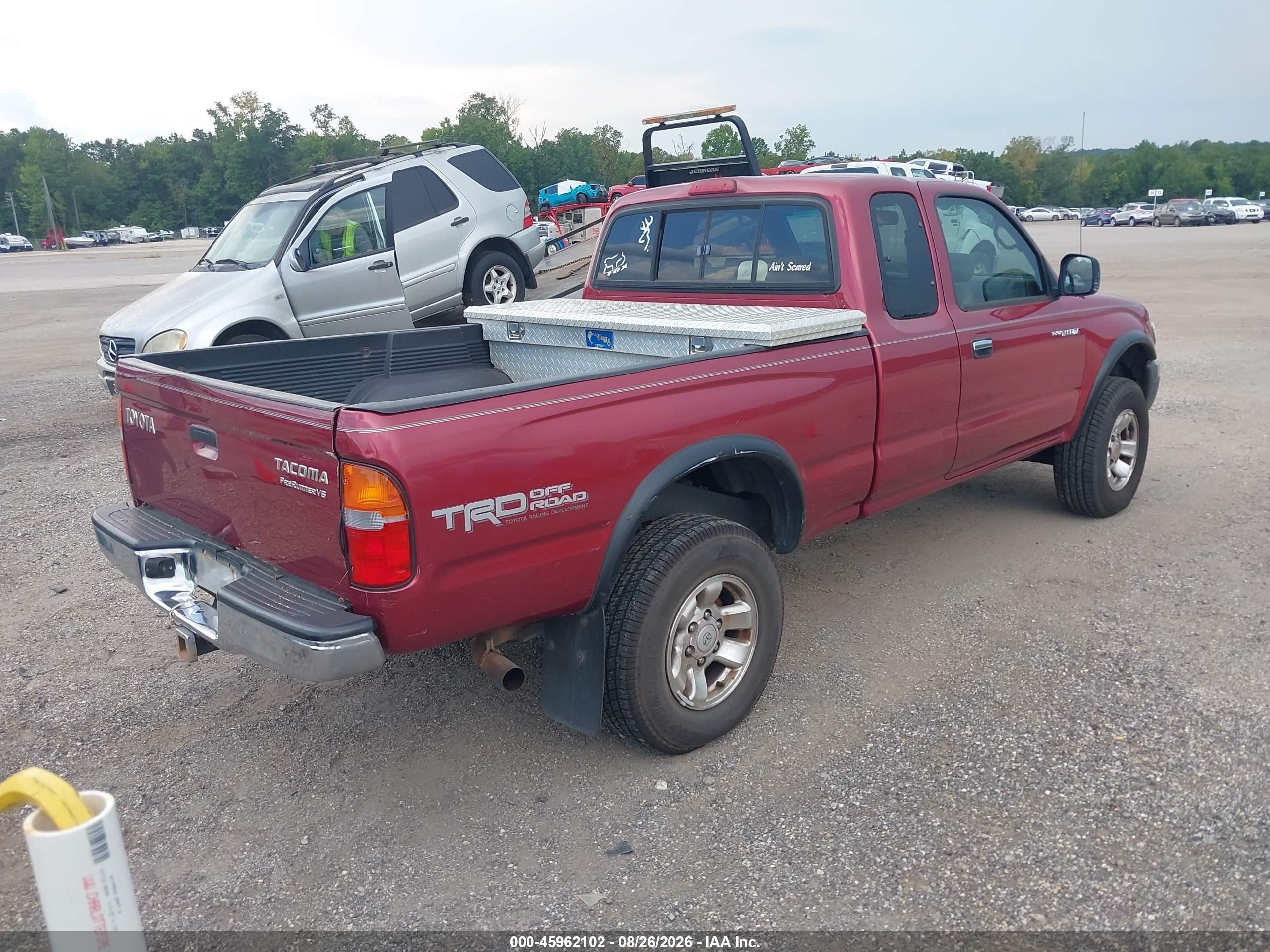 2000 Toyota Tacoma Prerunner V6 Красный vin: 4TASN92N7YZ633427