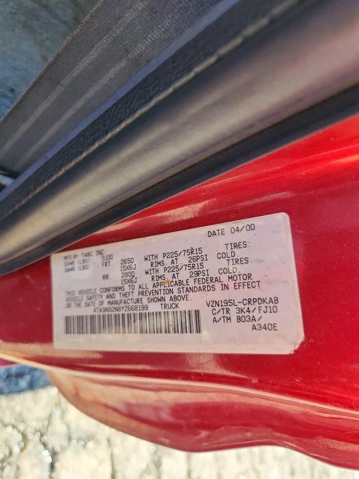 2000 Toyota Tacoma Xtracab Prerunner Red vin: 4TASN92N8YZ668199