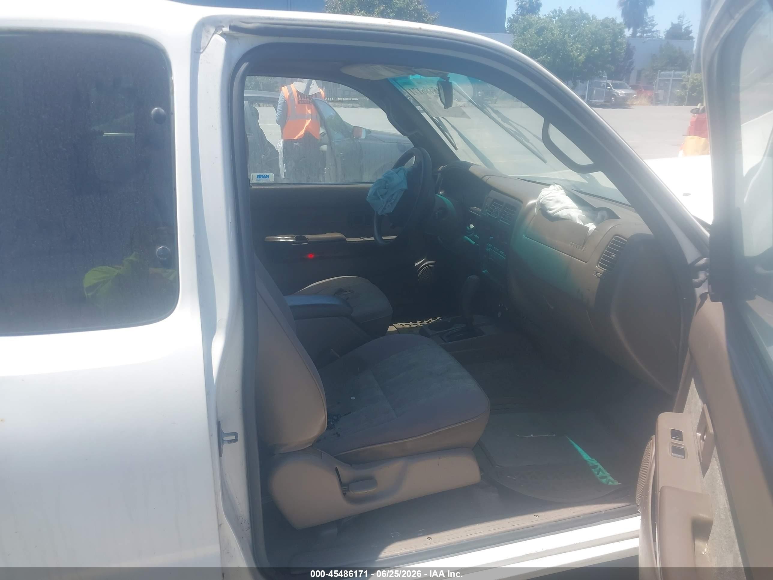 2000 Toyota Tacoma Prerunner V6 Белый vin: 4TASN92N9YZ682368