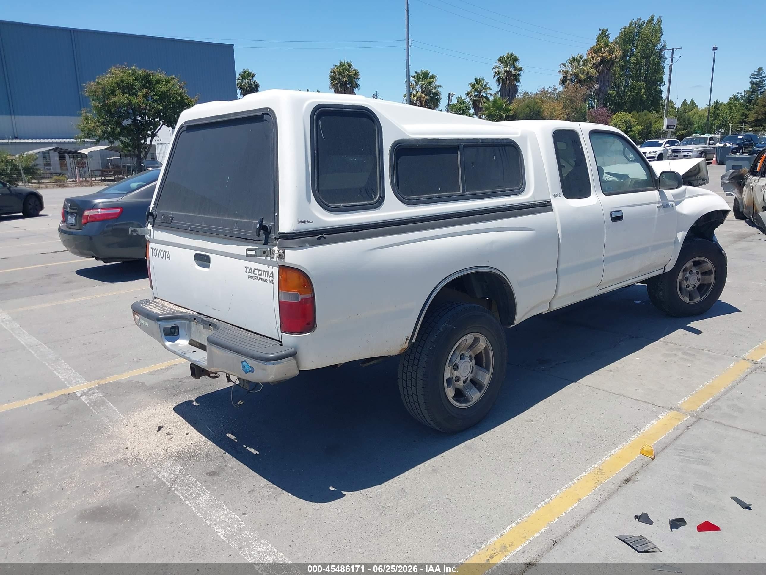2000 Toyota Tacoma Prerunner V6 Белый vin: 4TASN92N9YZ682368