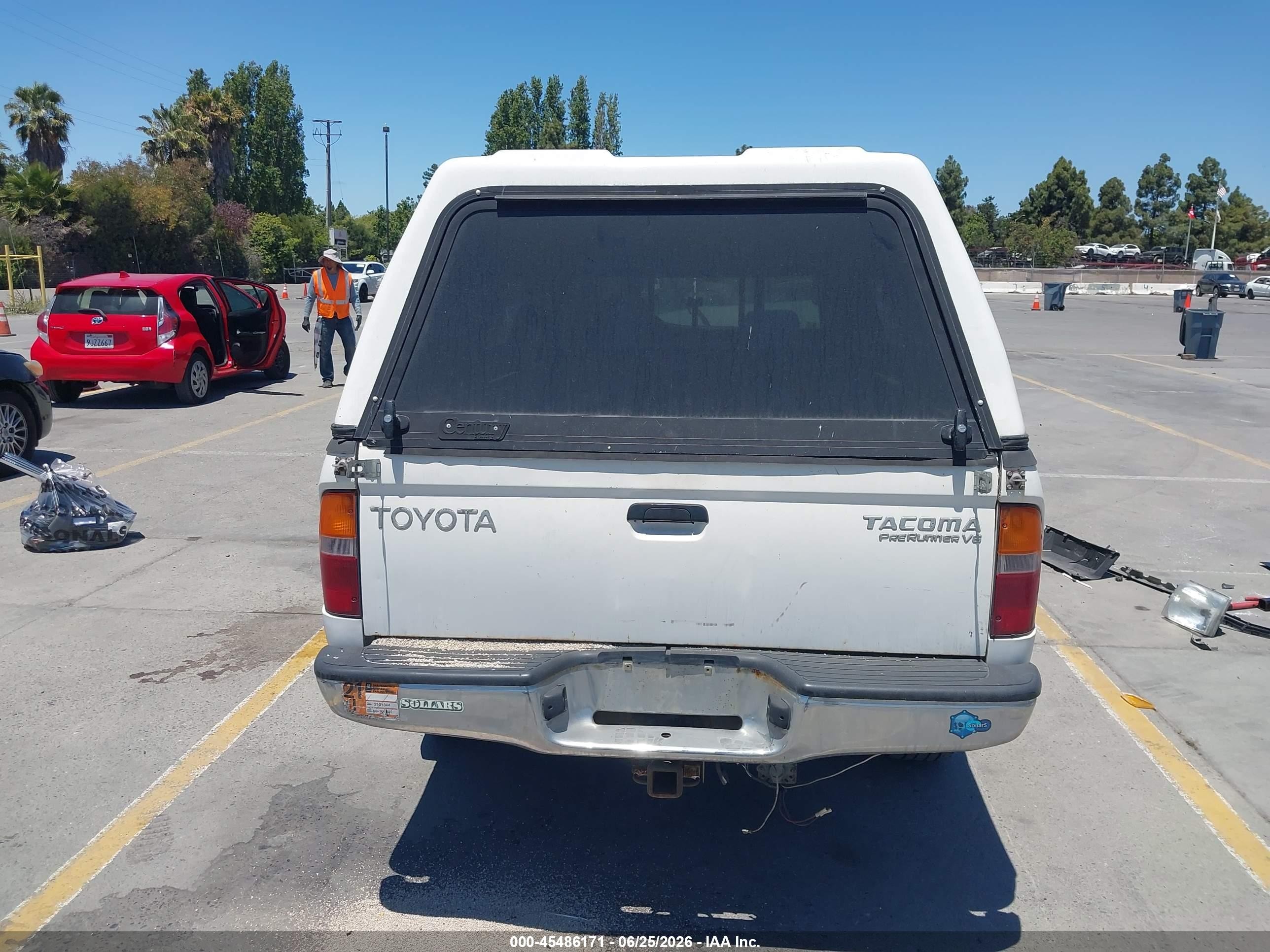2000 Toyota Tacoma Prerunner V6 Белый vin: 4TASN92N9YZ682368