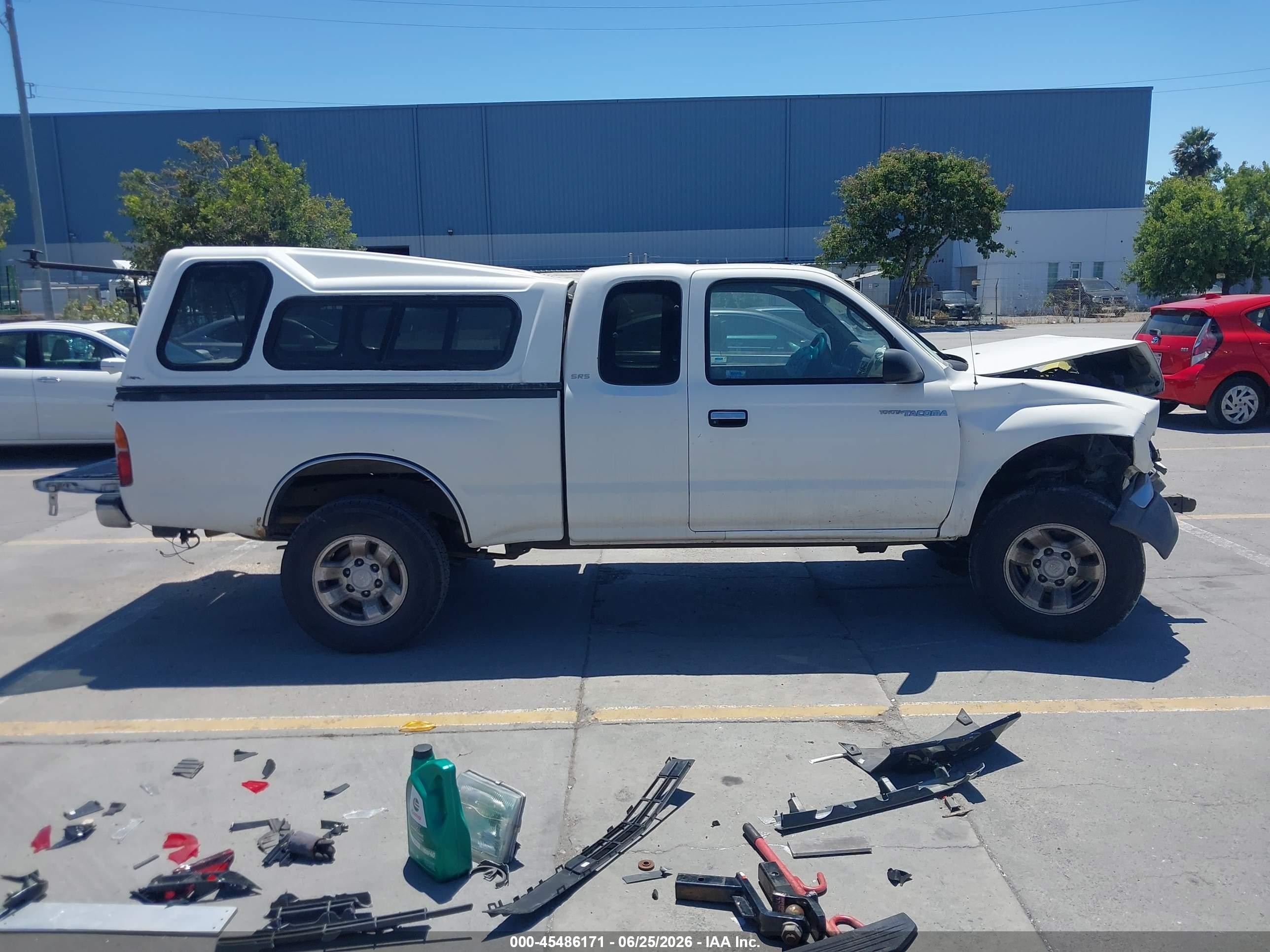 2000 Toyota Tacoma Prerunner V6 Белый vin: 4TASN92N9YZ682368