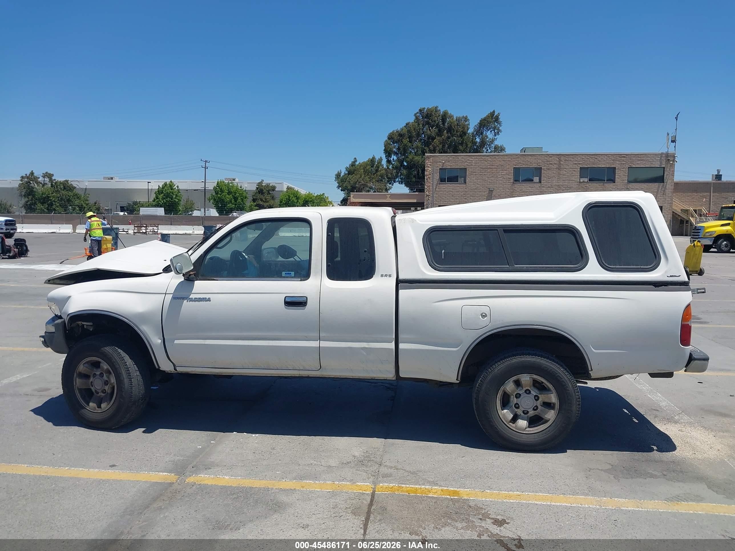 2000 Toyota Tacoma Prerunner V6 Белый vin: 4TASN92N9YZ682368