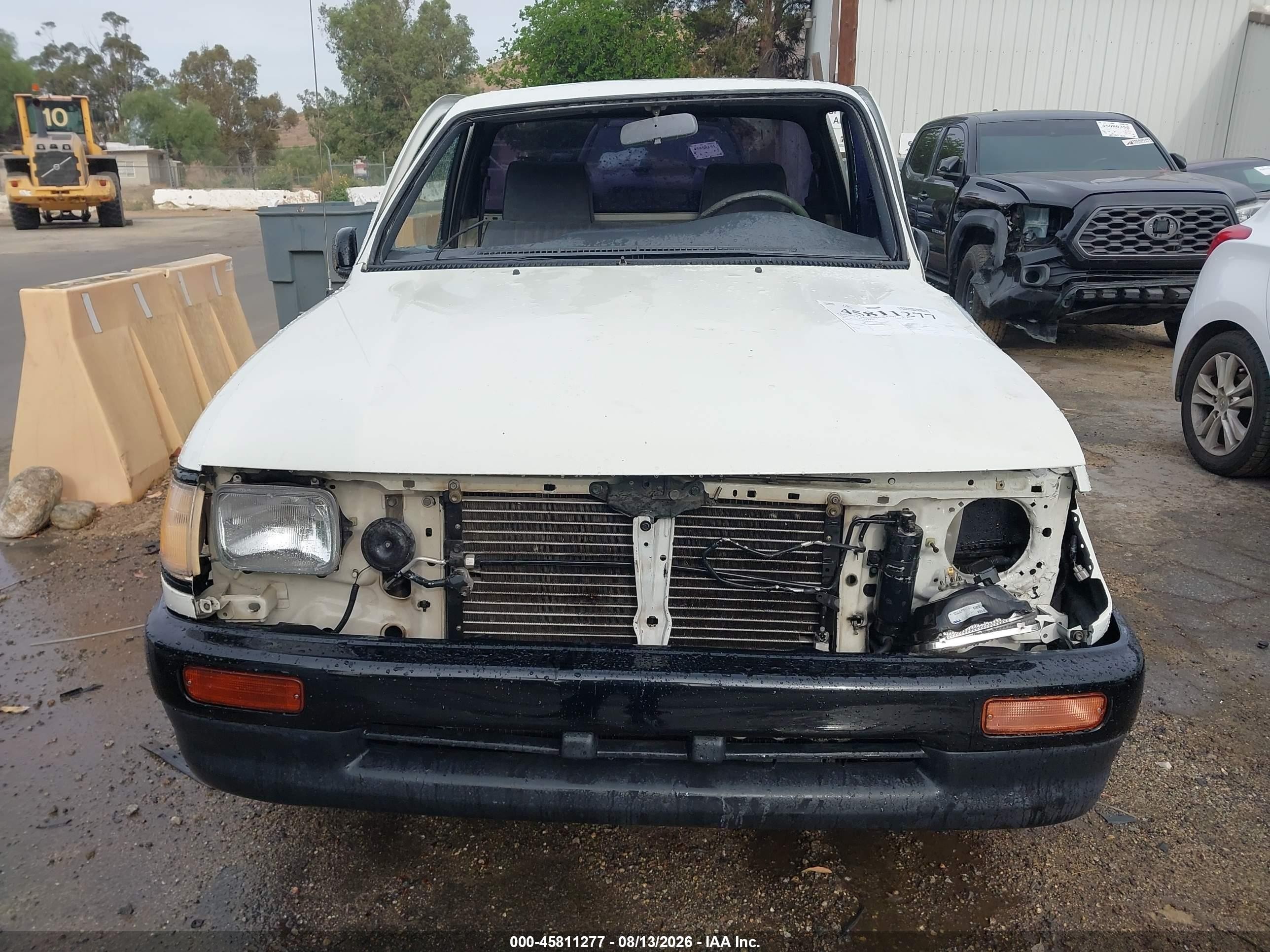 1995 Toyota Tacoma   Белый vin: 4TAUN41B3SZ072704