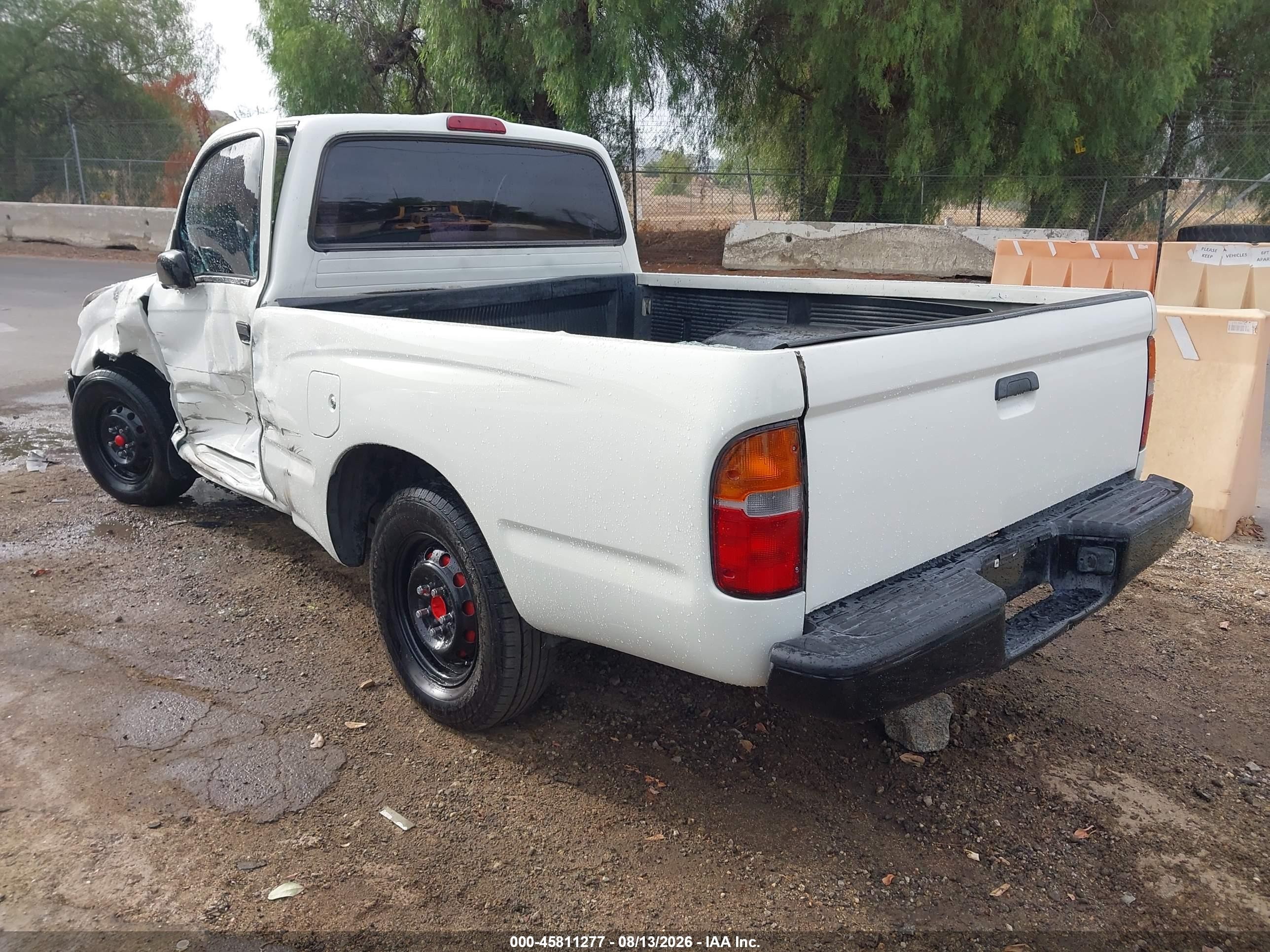 1995 Toyota Tacoma   Белый vin: 4TAUN41B3SZ072704