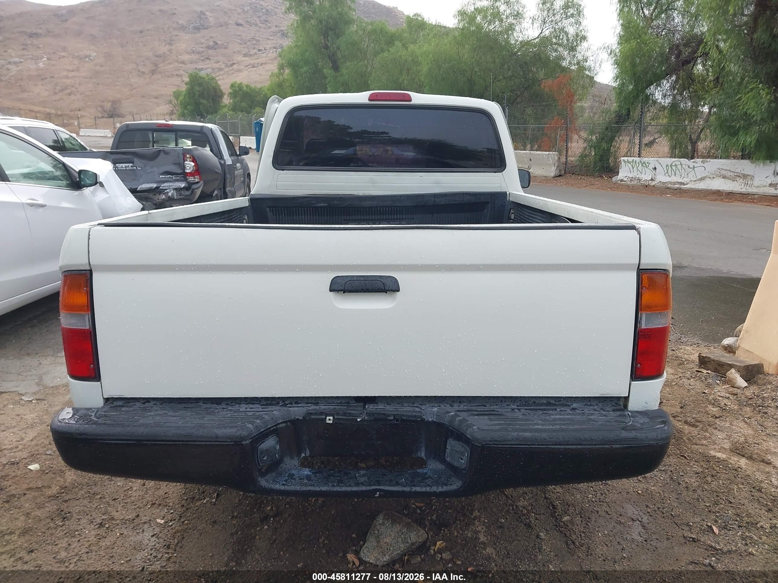 1995 Toyota Tacoma   Белый vin: 4TAUN41B3SZ072704