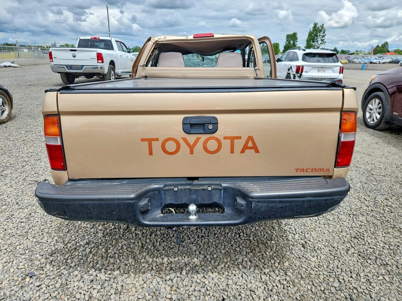 1995 Toyota Tacoma Base Gold vin: 4TAUN41B9SZ080483