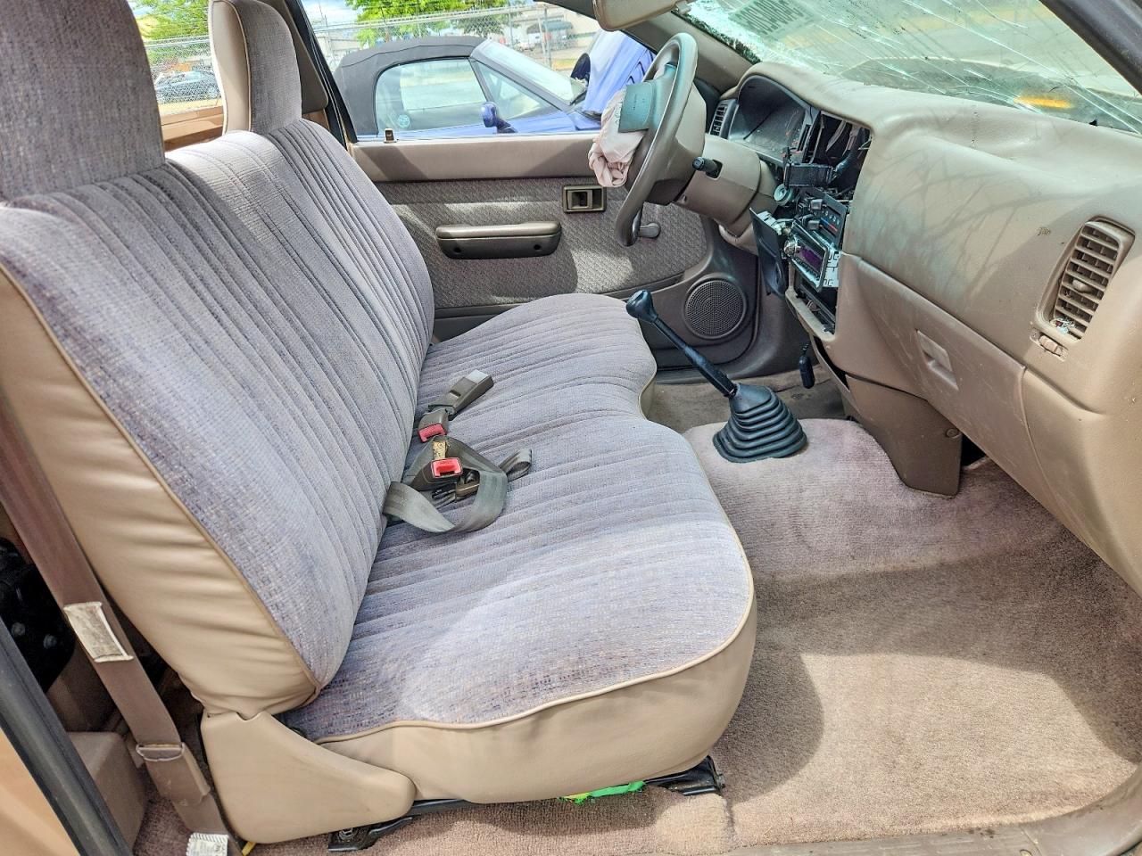 1995 Toyota Tacoma Base Gold vin: 4TAUN41B9SZ080483