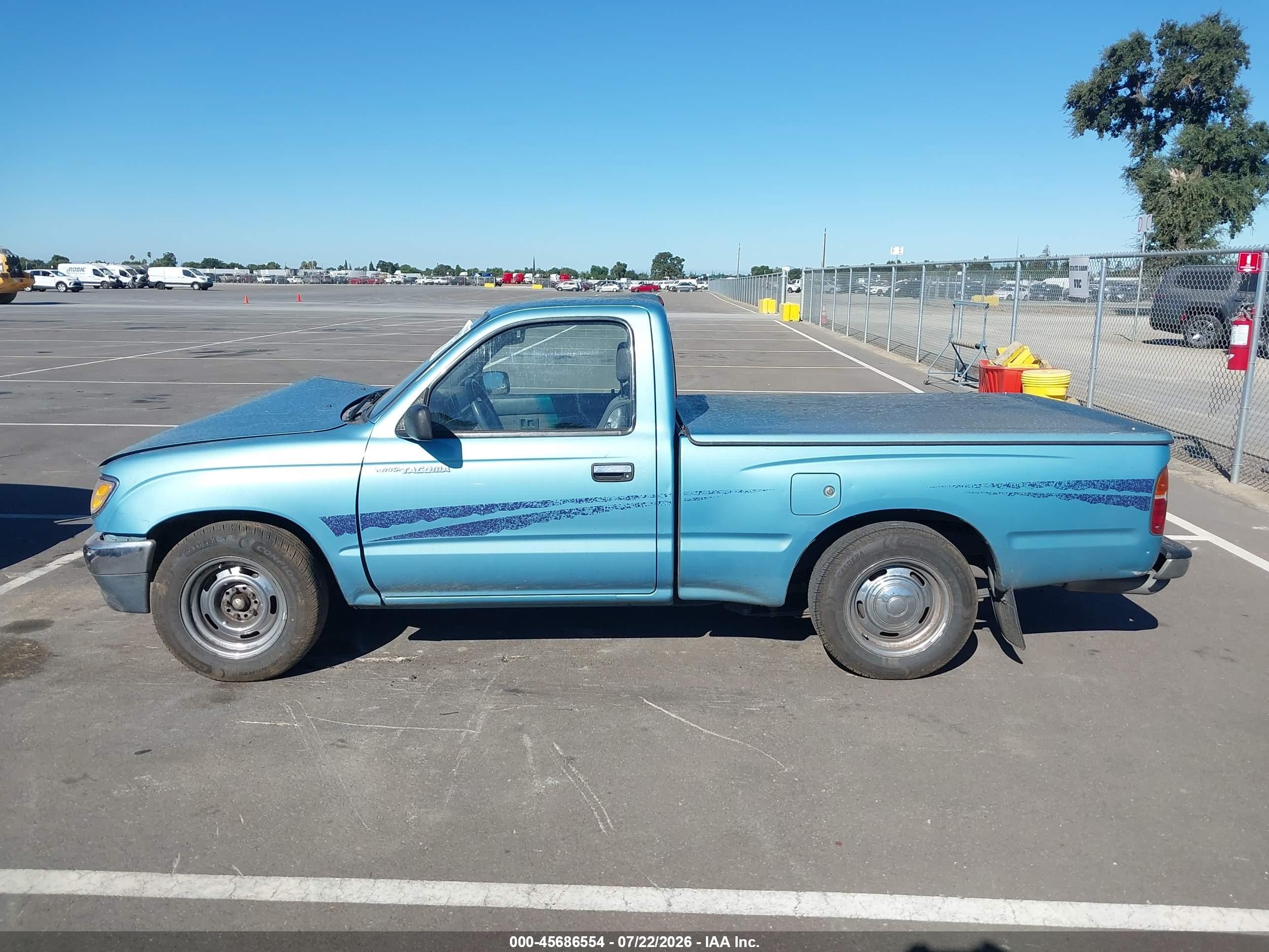 1995 Toyota Tacoma   Blue vin: 4TAUN41BXSZ029400