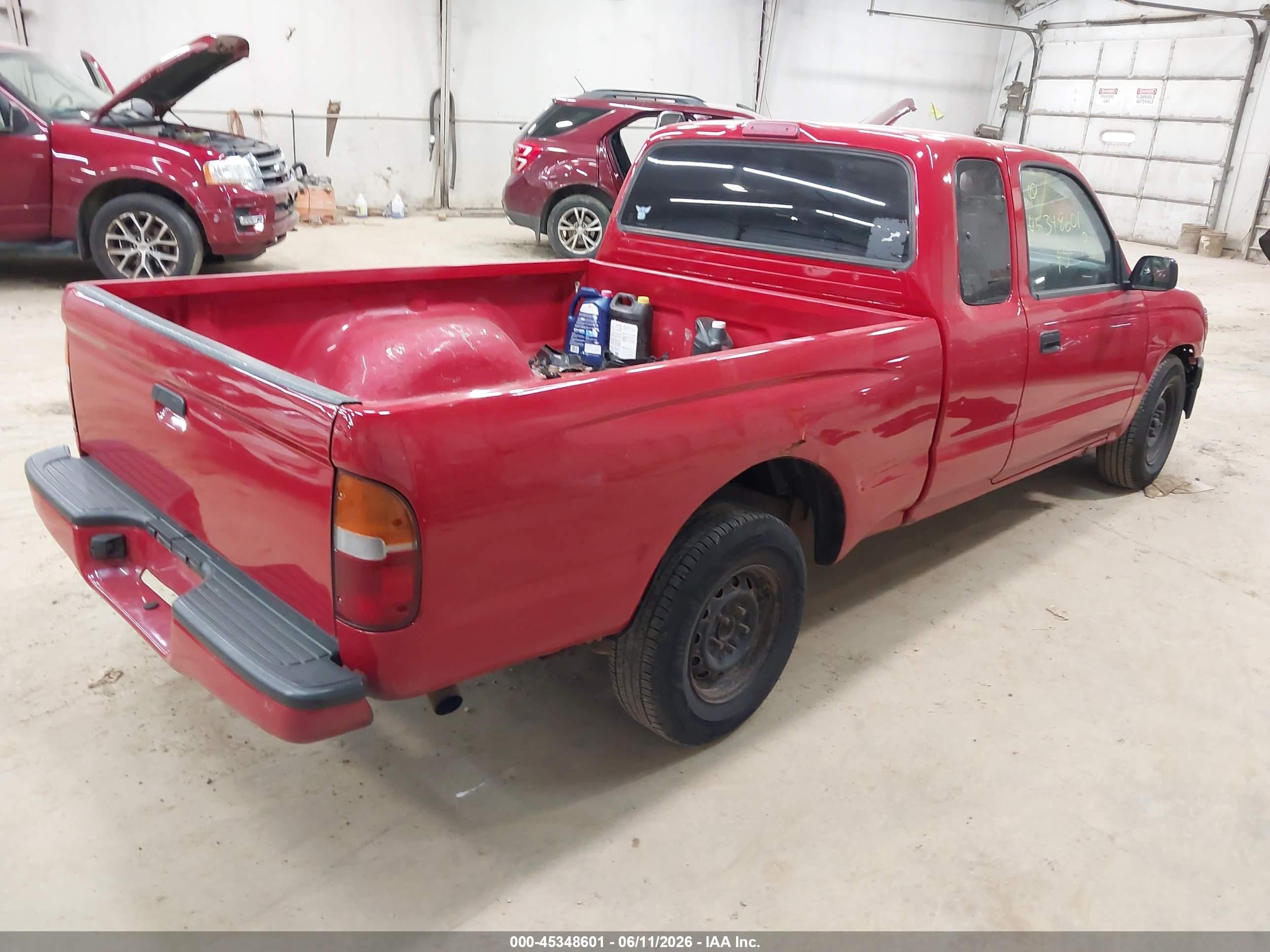 1995 Toyota Tacoma Xtracab Red vin: 4TAUN53B0SZ031899
