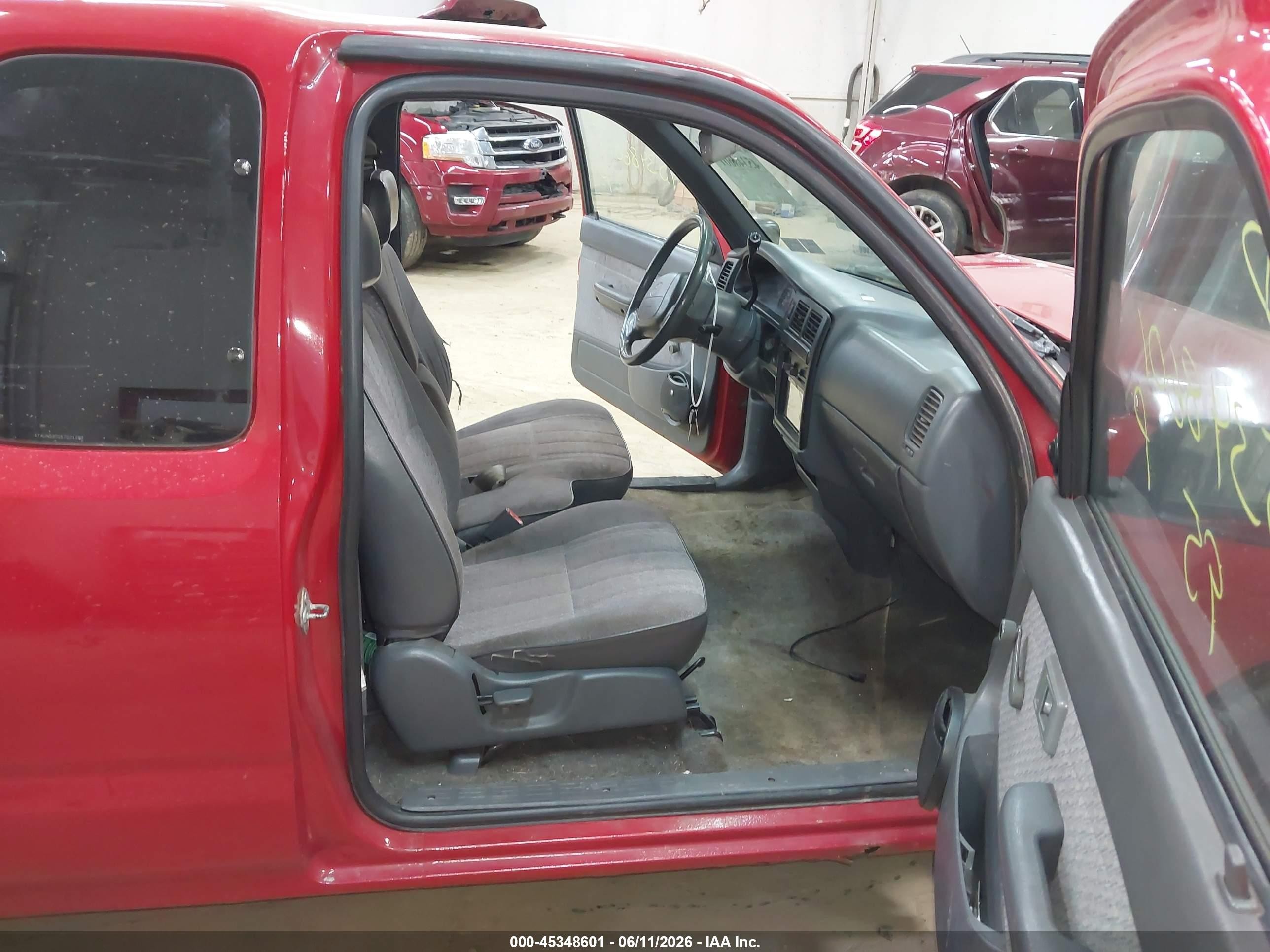 1995 Toyota Tacoma Xtracab Red vin: 4TAUN53B0SZ031899