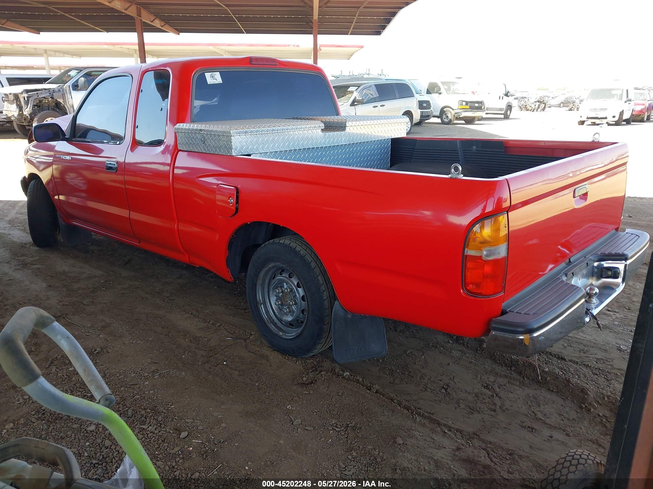 1995 Toyota Tacoma Xtracab Красный vin: 4TAUN53B2SZ038966