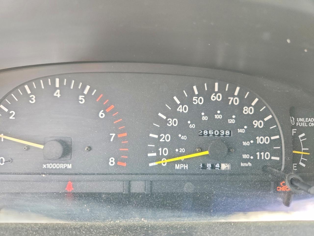 1995 Toyota Tacoma Base White vin: 4TAUN53B6SZ051977