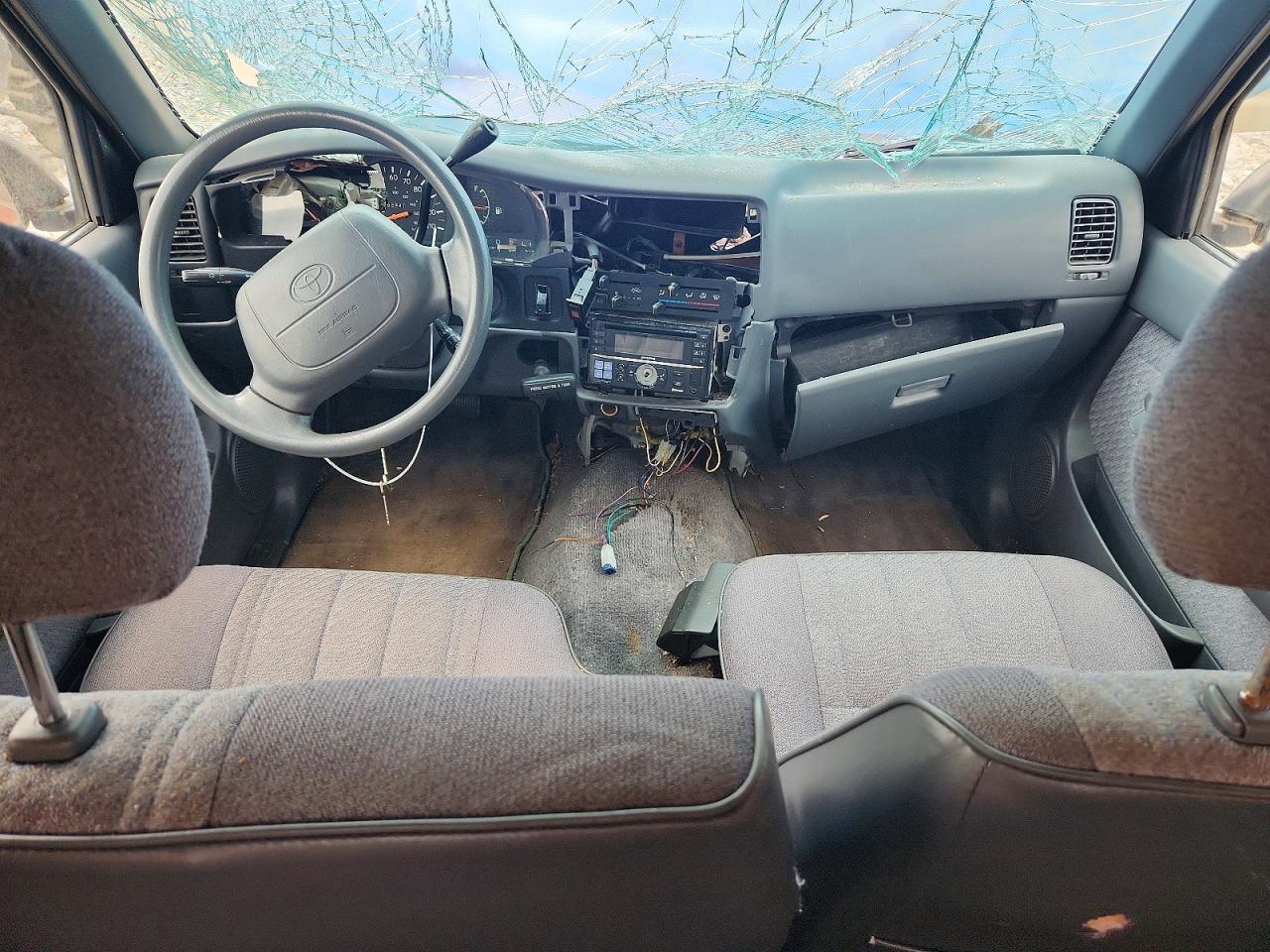 1995 Toyota Tacoma Xtracab Red vin: 4TAUN53B7SZ045119