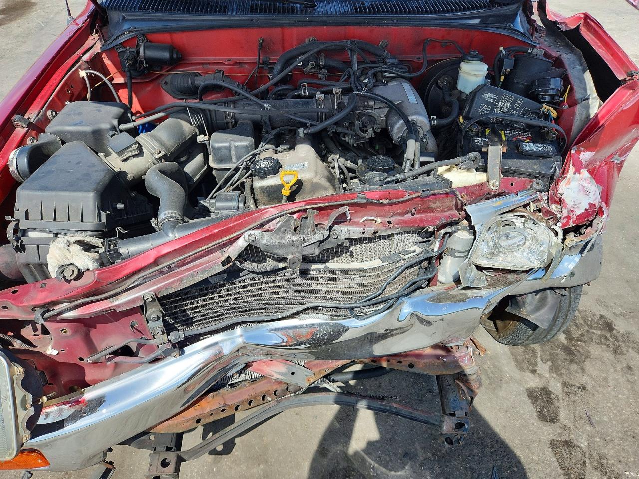 1995 Toyota Tacoma Base Burgundy vin: 4TAUN53B9SZ043906