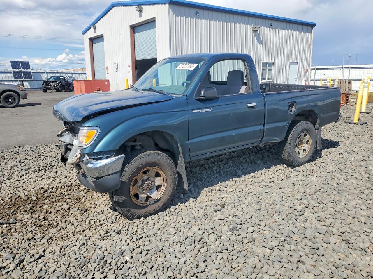 1995 Toyota Tacoma Base Green vin: 4TAUN61C2SZ018783