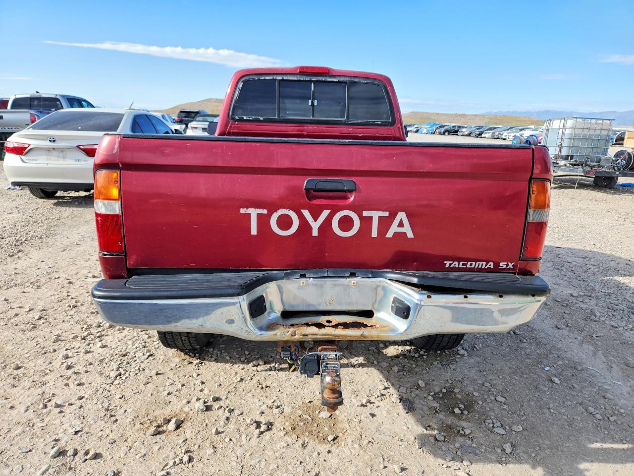 1995 Toyota Tacoma Base Burgundy vin: 4TAUN61C2SZ061150