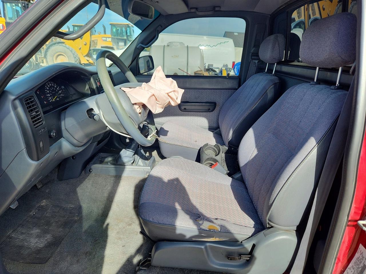 1995 Toyota Tacoma Base Burgundy vin: 4TAUN61C2SZ061150