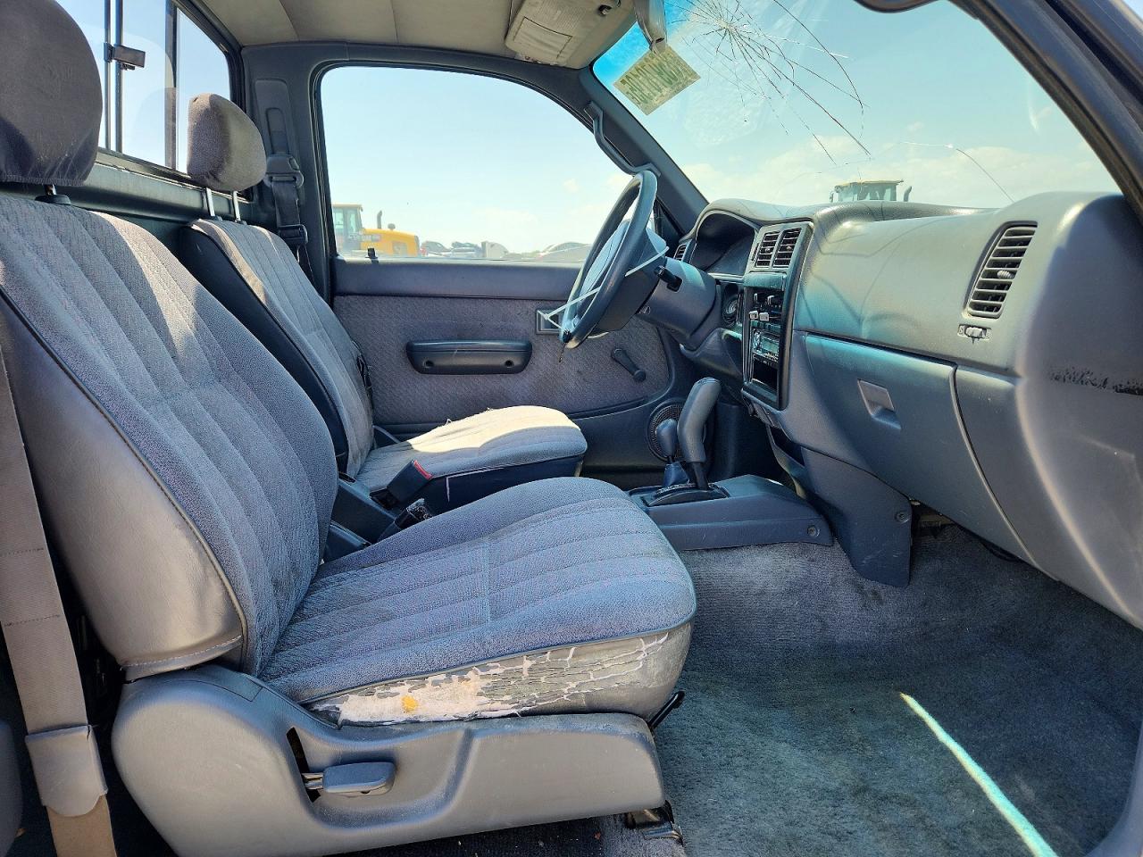 1995 Toyota Tacoma Base Black vin: 4TAUN61C6SZ060065