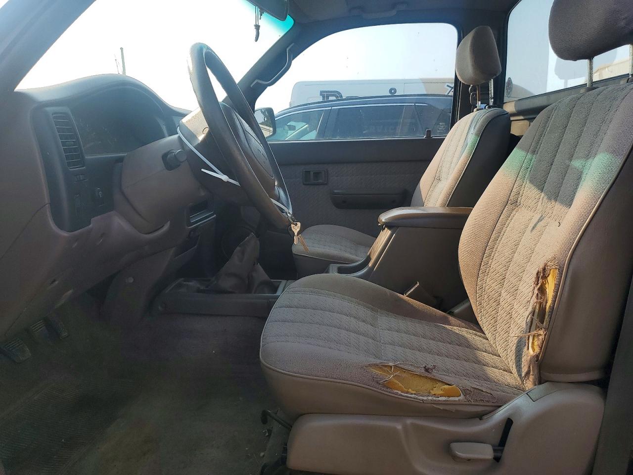 1995 Toyota Tacoma Beige vin: 4TAUN61CXSZ043141