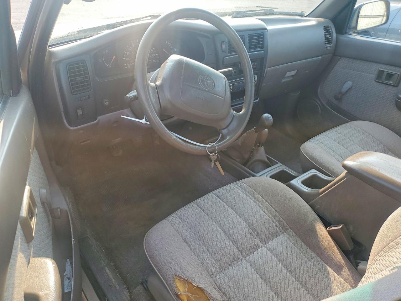 1995 Toyota Tacoma Beige vin: 4TAUN61CXSZ043141