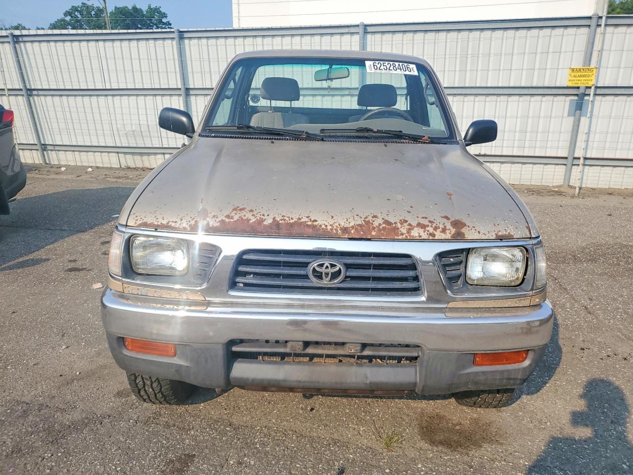 1995 Toyota Tacoma Beige vin: 4TAUN61CXSZ043141