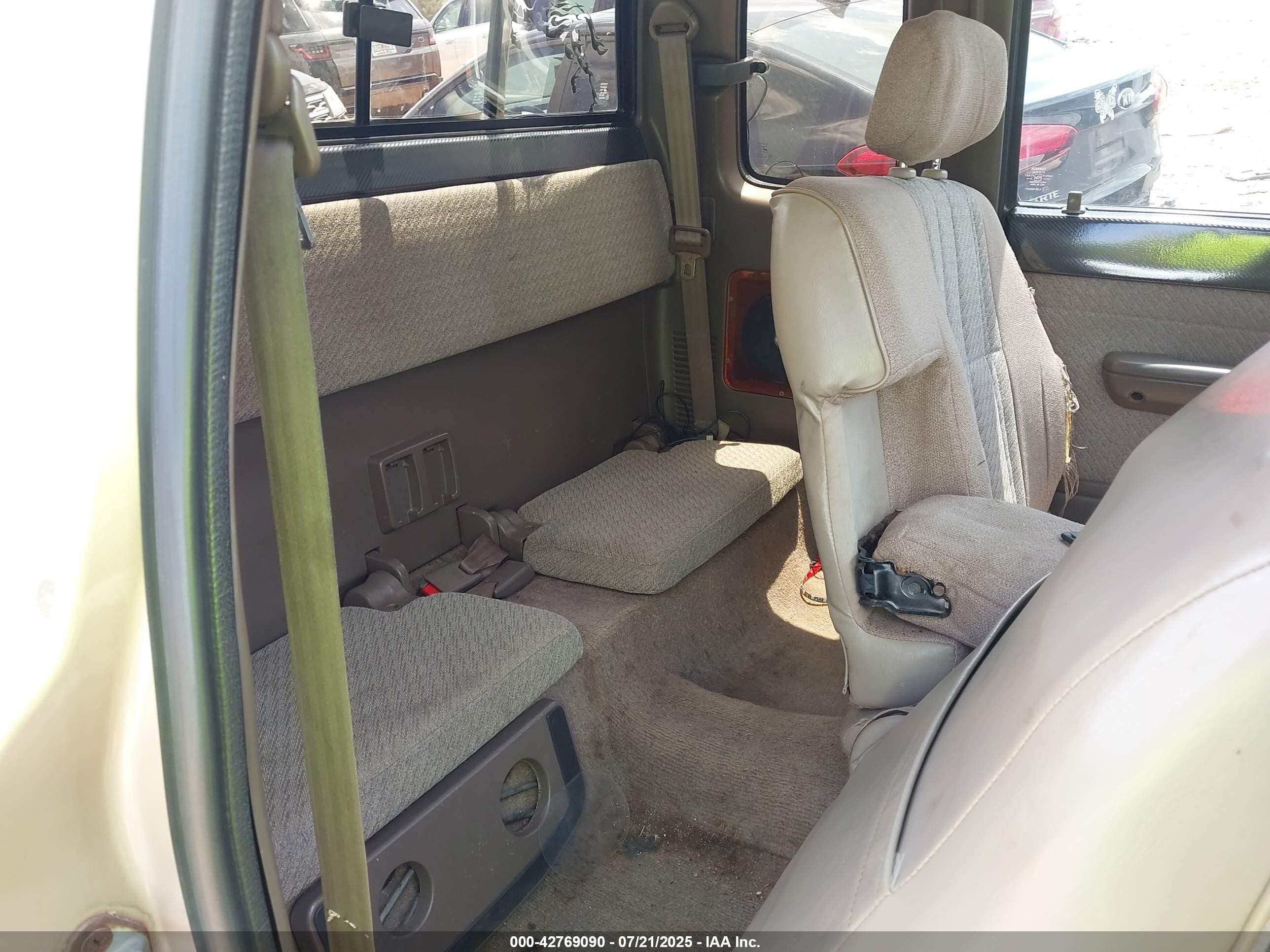1995 Toyota Tacoma Xtracab Gold vin: 4TAUN73C3SZ059278