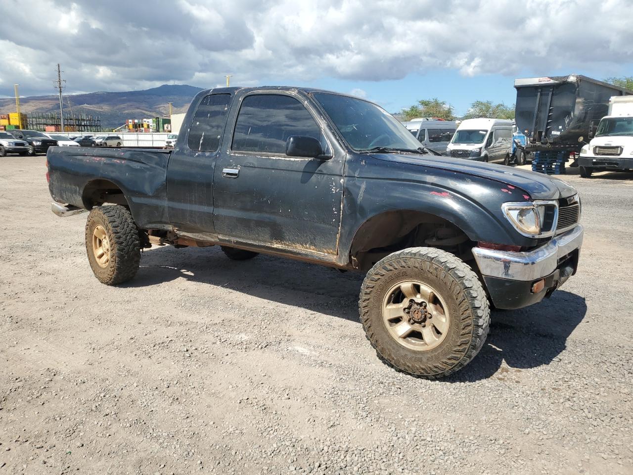 1995 Toyota Tacoma Xtracab Black vin: 4TAUN73C4SZ050332