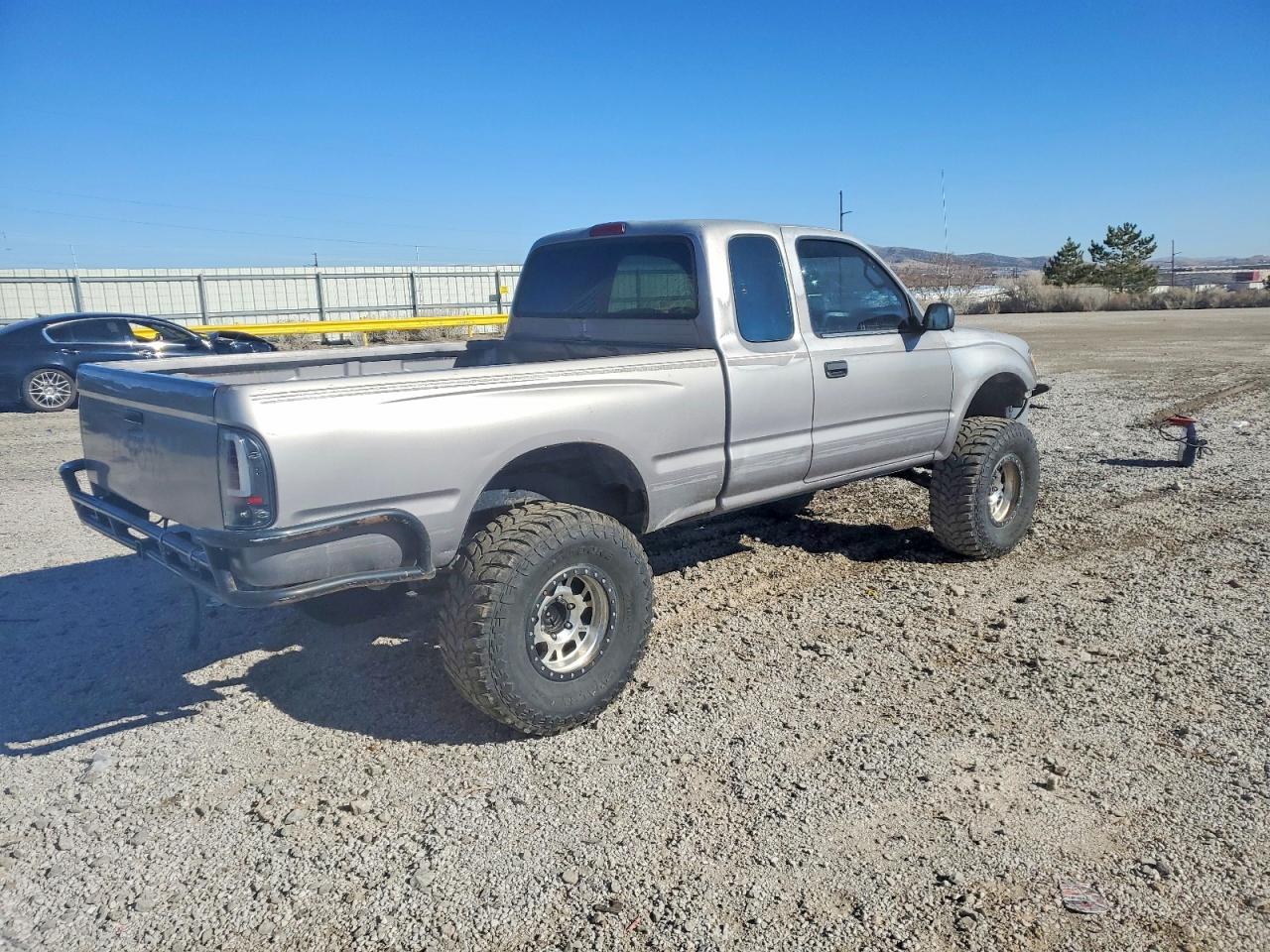 1995 Toyota Tacoma Xtracab Silver vin: 4TAUN73C8SZ003093