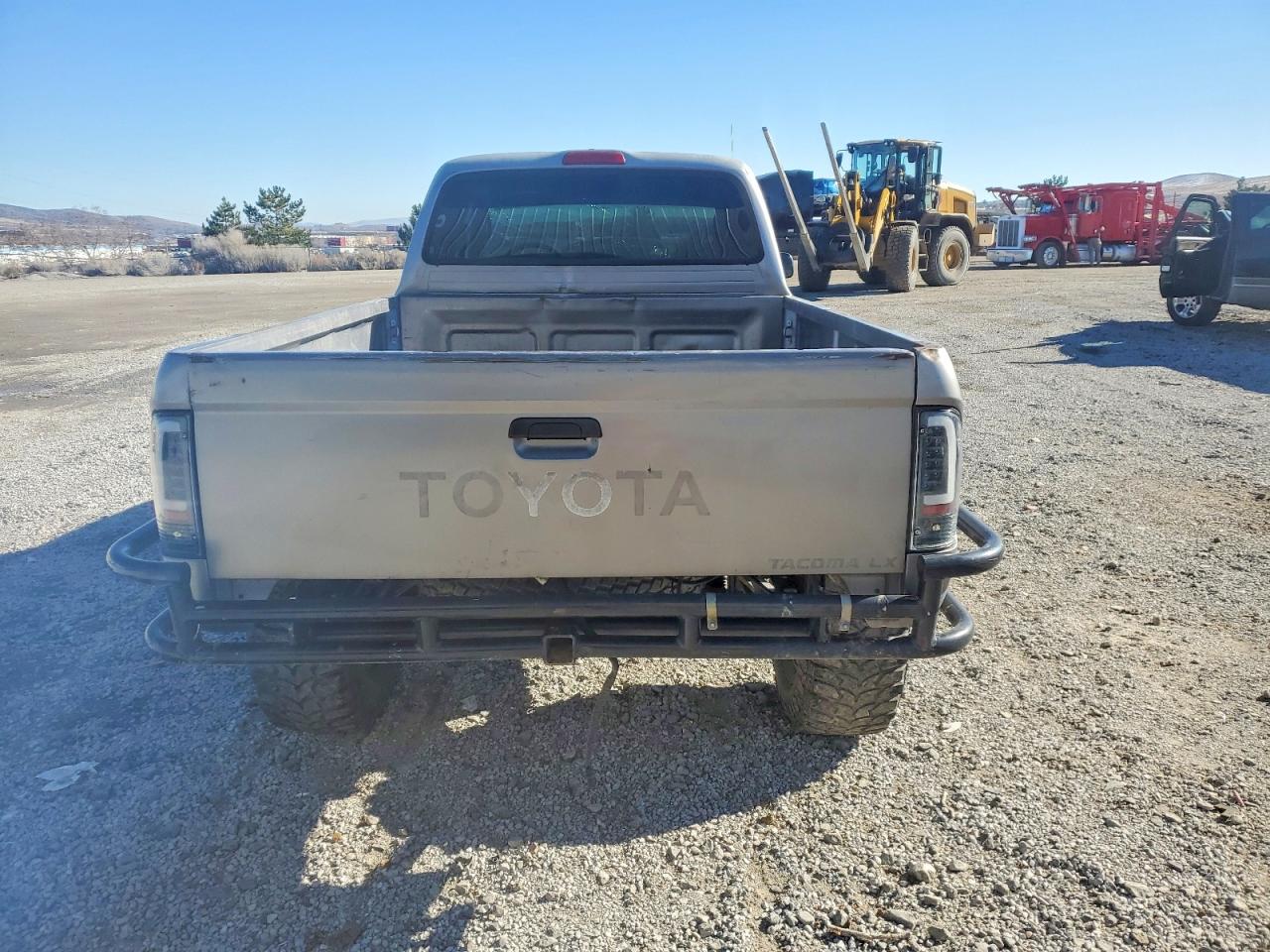 1995 Toyota Tacoma Xtracab Silver vin: 4TAUN73C8SZ003093