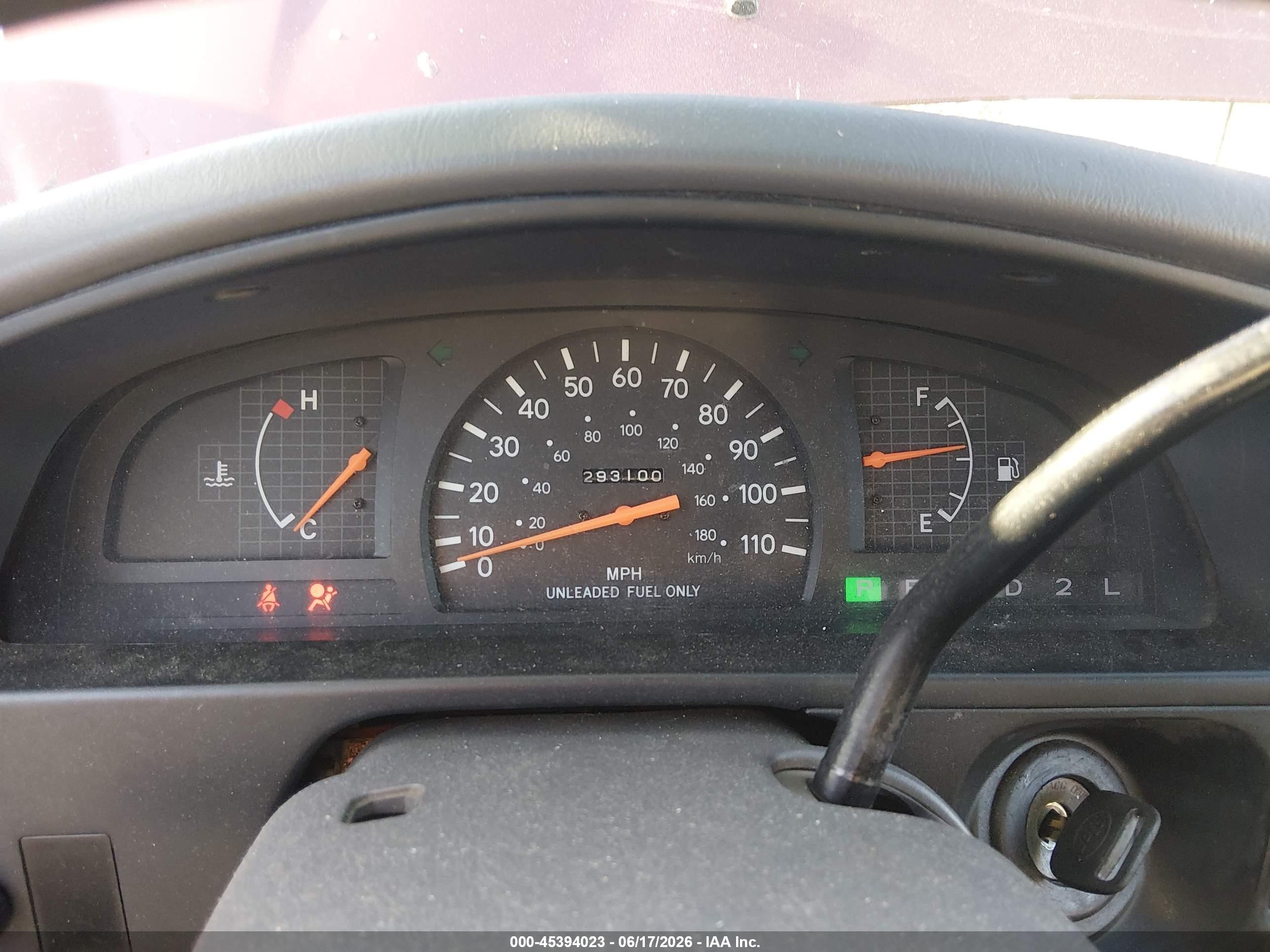 1997 Toyota Tacoma   Red vin: 4TAVL52N0VZ315575