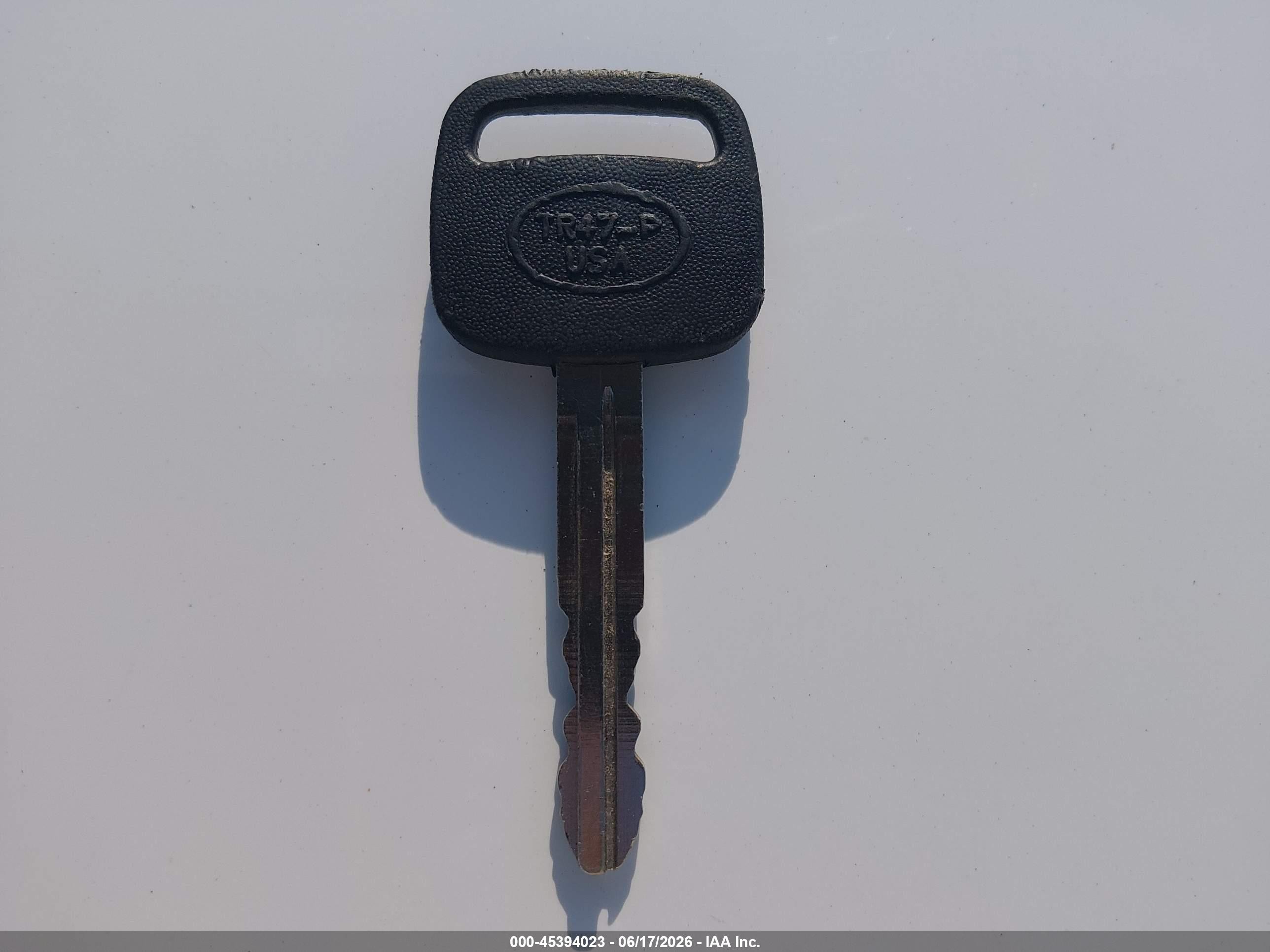 1997 Toyota Tacoma   Red vin: 4TAVL52N0VZ315575
