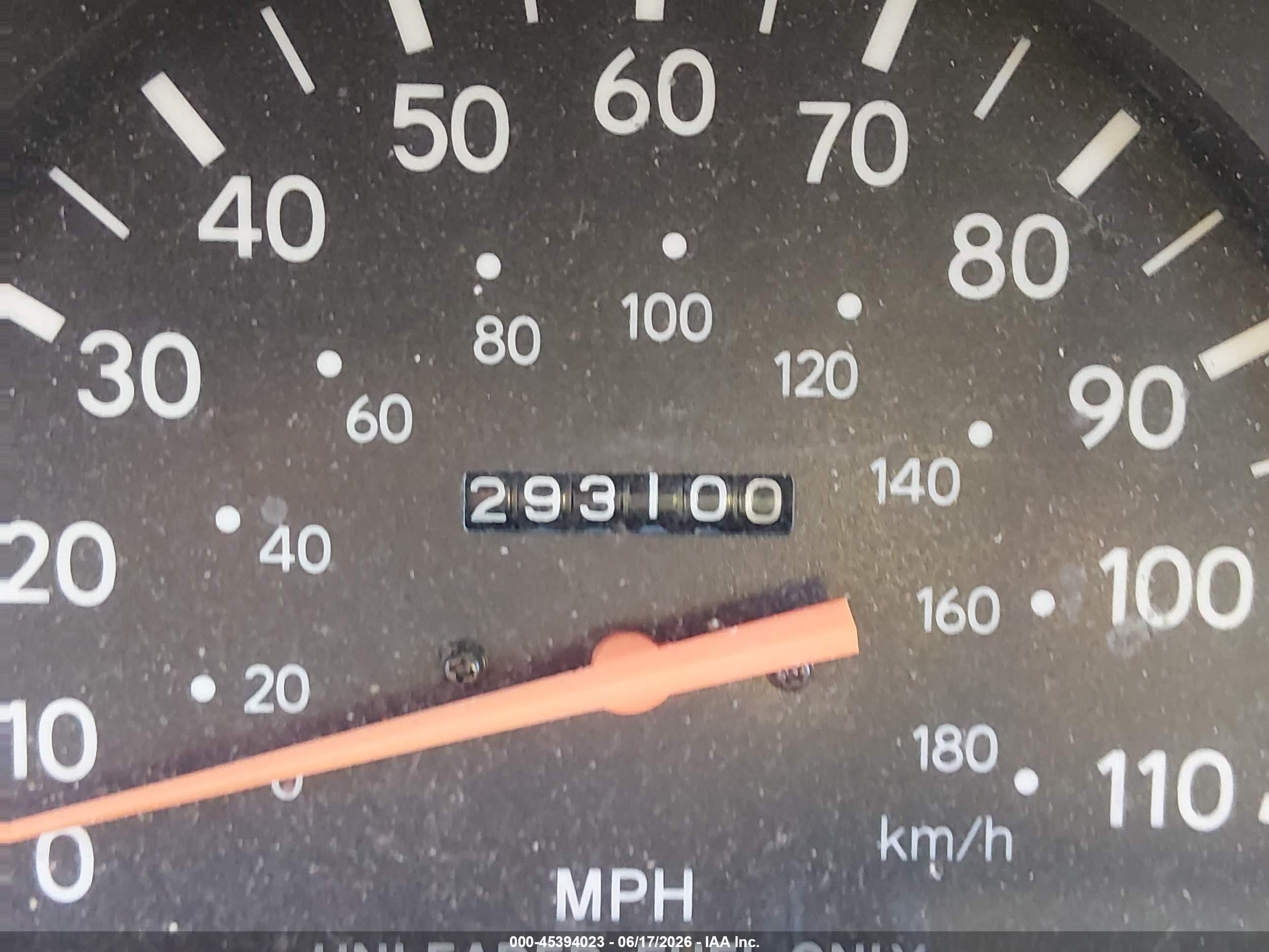 1997 Toyota Tacoma   Red vin: 4TAVL52N0VZ315575